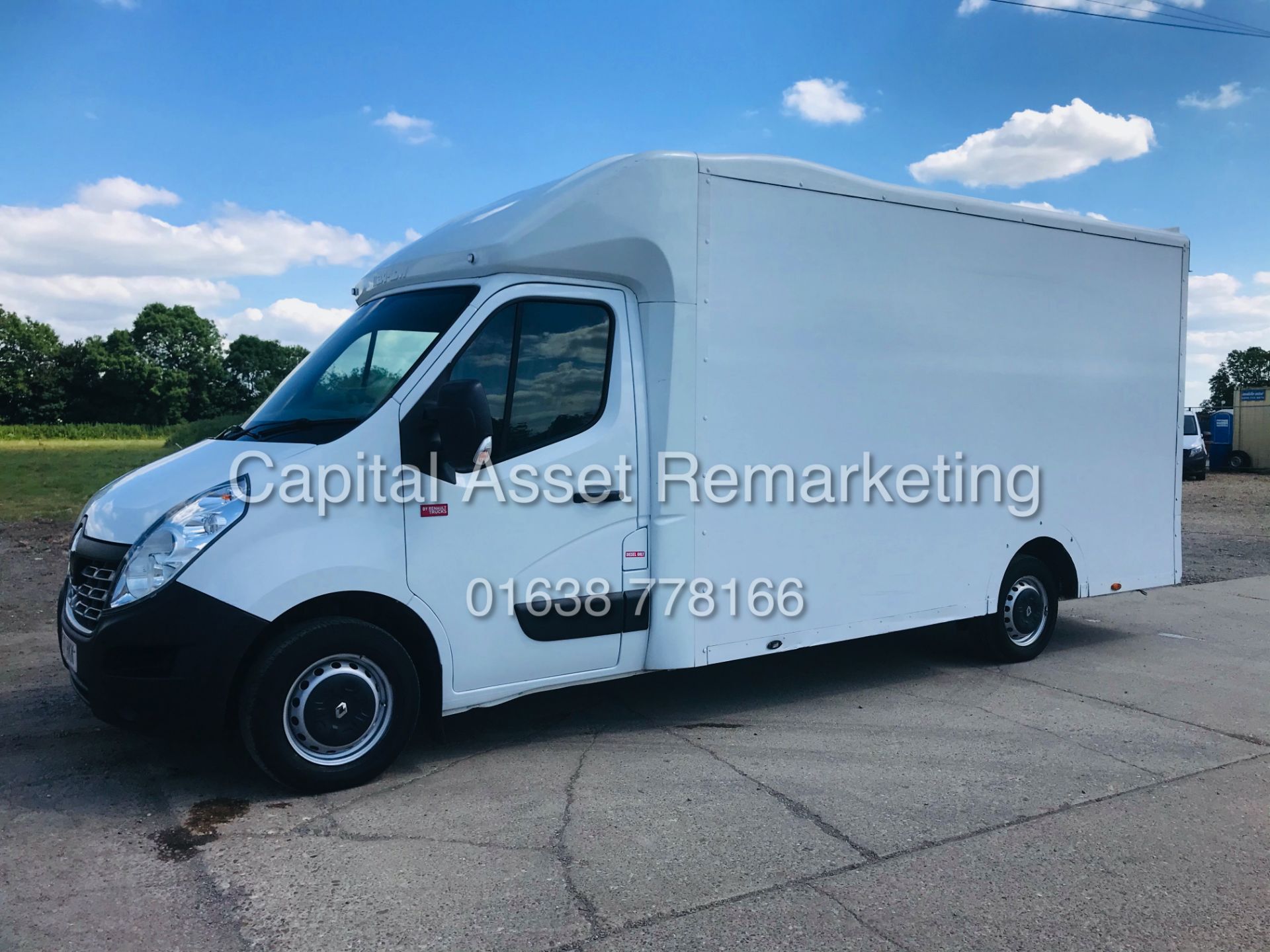 (ON SALE) RENAULT MASTER LM35 2.3DCI 'LWB" LOW LOADER LUTON (17 REG) EURO 6 - FSH -1 OWNER -AIR CON - Image 7 of 24