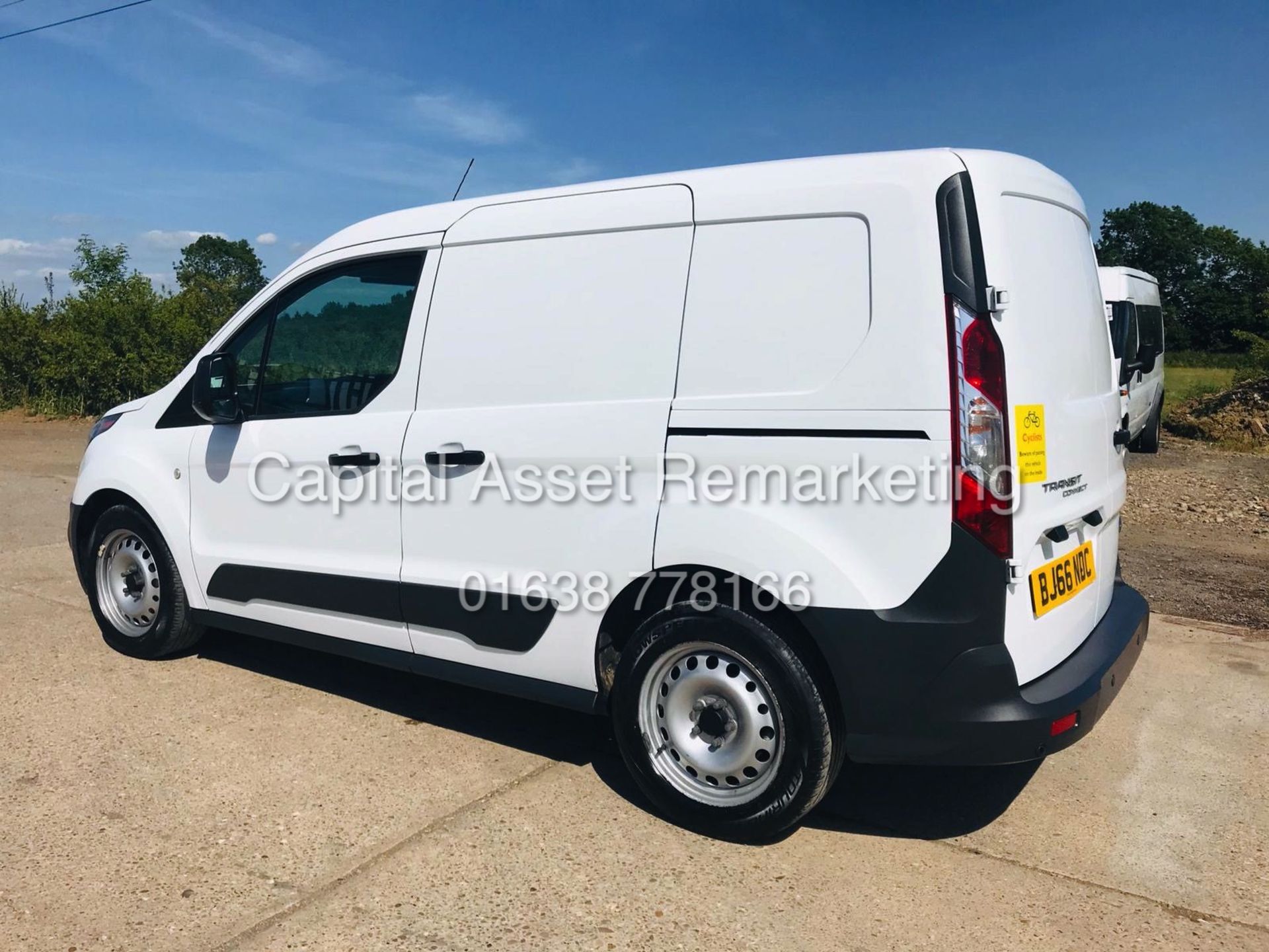 ON SALE FORD TRANSIT CONNECT 1.5TDCI "EURO 6" (2017 MODEL) 1 OWNER - FSH -PARKING SENSORS - - Image 8 of 23