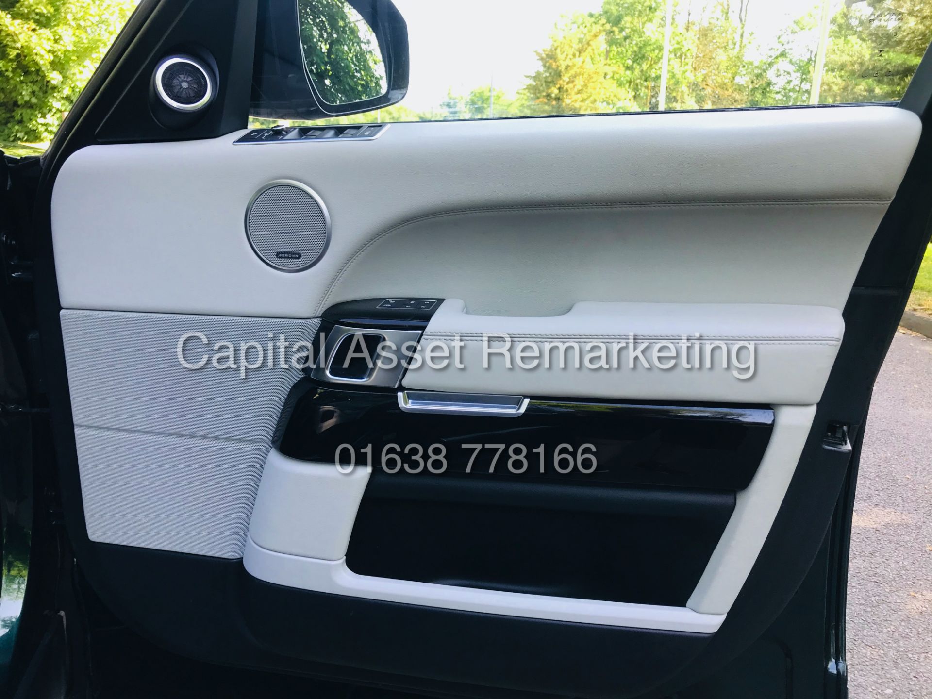 (On Sale) RANGE ROVER VOGUE 3.0 TDV6 "AUTO" (67 REG) 1 OWNER - PAN ROOF - LOW MILES - NO VAT - Image 29 of 45