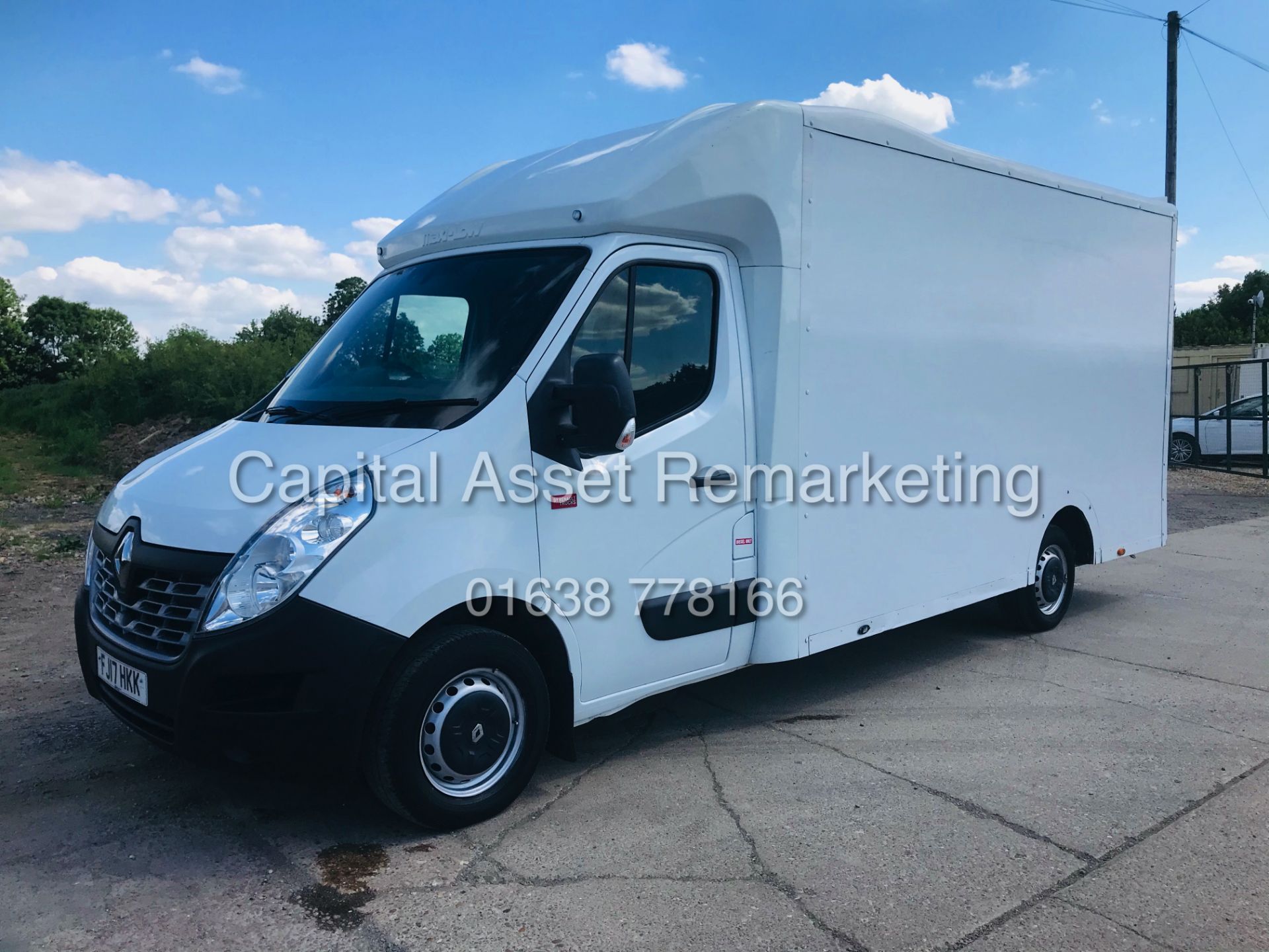 (ON SALE) RENAULT MASTER LM35 2.3DCI 'LWB" LOW LOADER LUTON (17 REG) EURO 6 - FSH -1 OWNER -AIR CON - Image 6 of 24