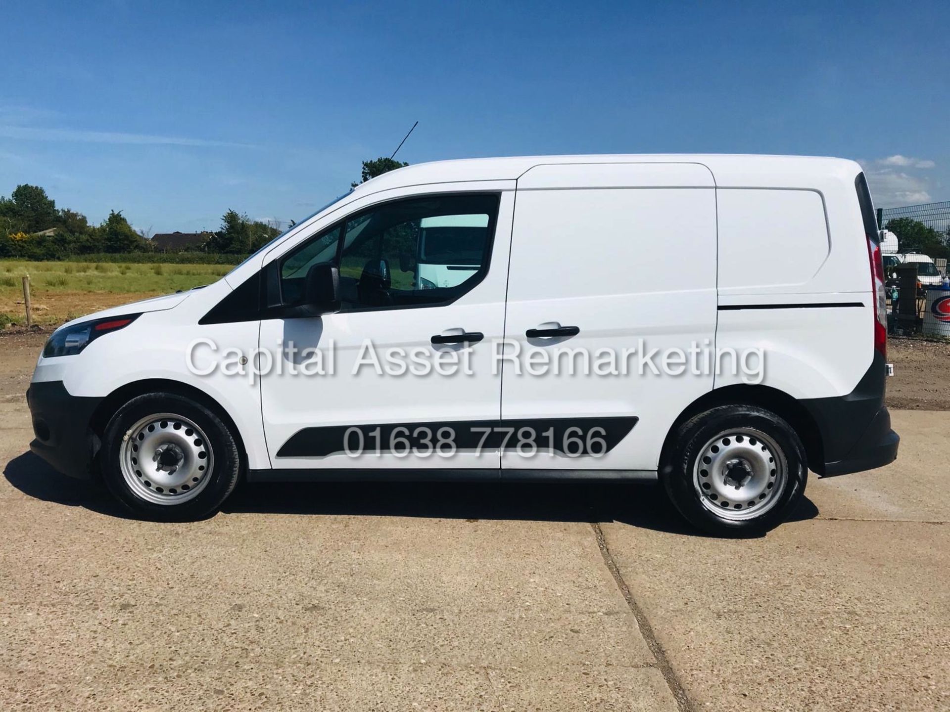 ON SALE FORD TRANSIT CONNECT 1.5TDCI "EURO 6" (2017 MODEL) 1 OWNER - FSH -PARKING SENSORS - - Image 7 of 23