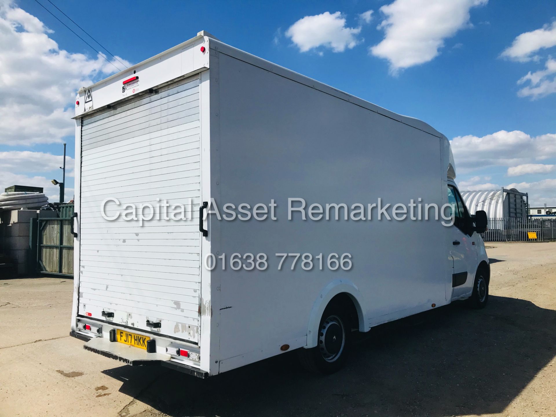 (ON SALE) RENAULT MASTER LM35 2.3DCI 'LWB" LOW LOADER LUTON (17 REG) EURO 6 - FSH -1 OWNER -AIR CON - Image 11 of 24