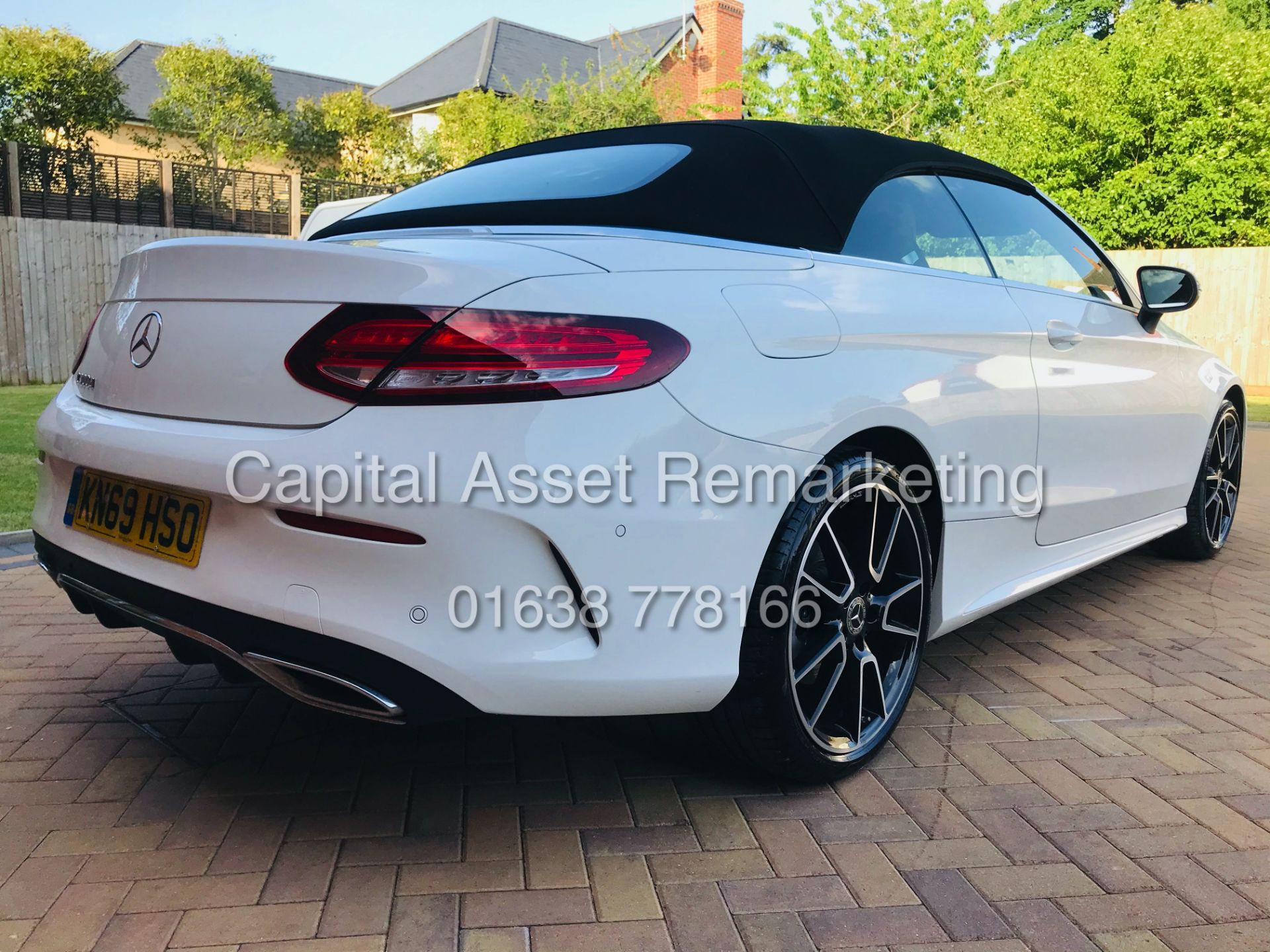 MERCEDES C300d 9G AUTO *AMG PREMUIM - CABRIOLET (2020 MODEL) SAT NAV (MASSIVE SPEC) *NO VAT* - Image 25 of 55