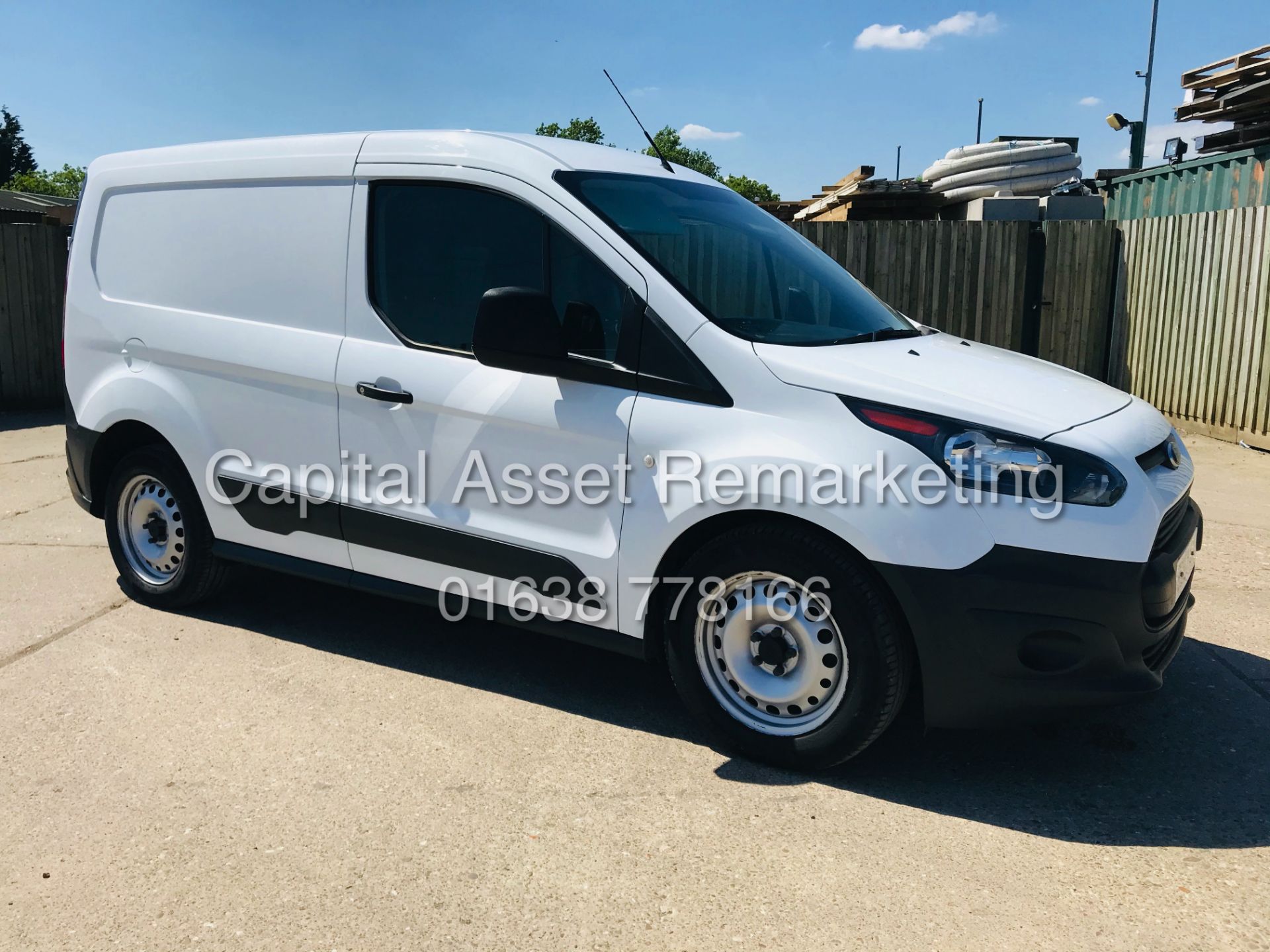 (On Sale) FORD TRANSIT CONNECT 1.5TDCI 220 SWB EURO 6 / ULEZ COMPLIANT (67 REG) 41K MILES FSH *A/C*