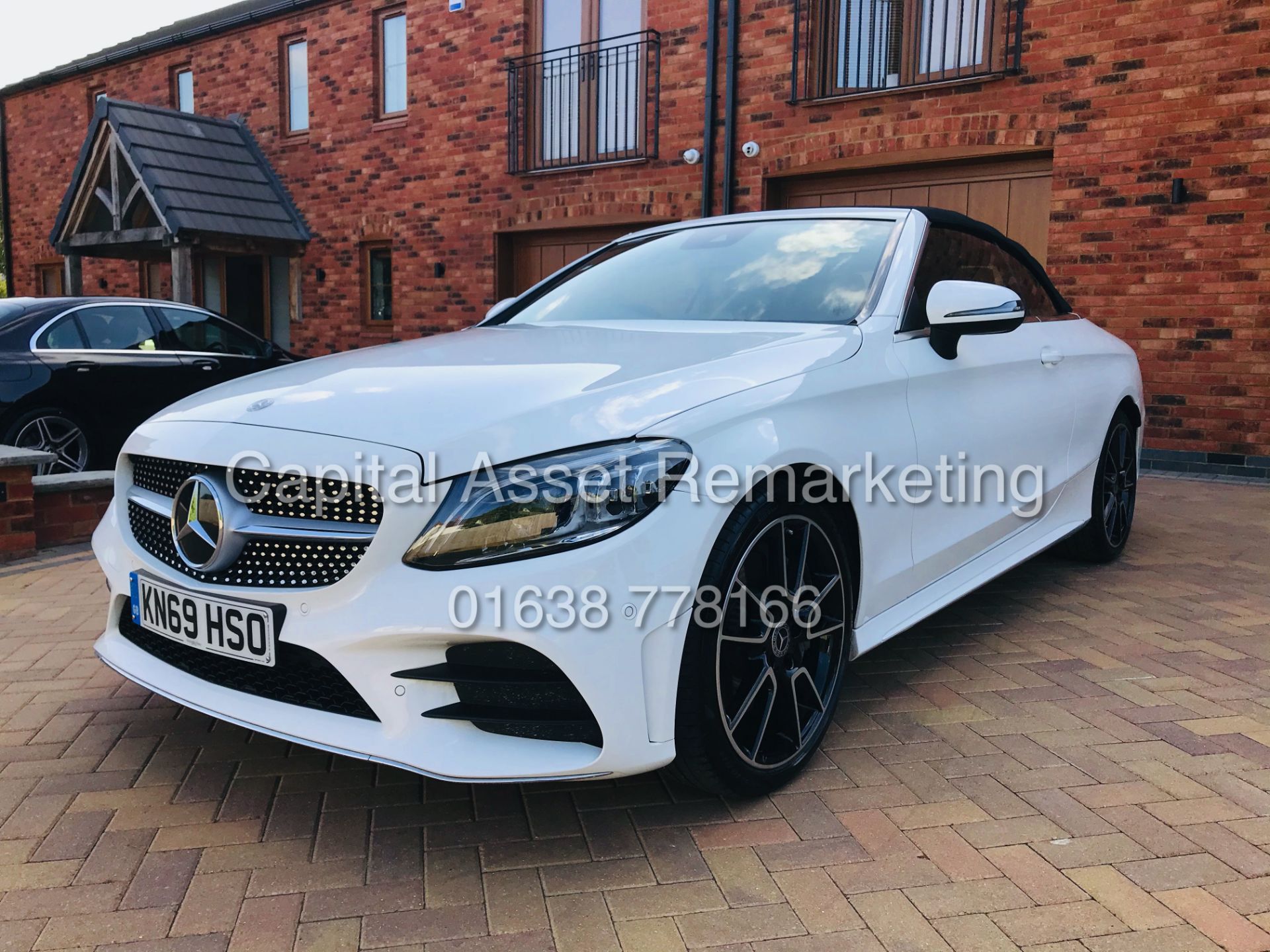 MERCEDES C300d 9G AUTO *AMG PREMUIM - CABRIOLET (2020 MODEL) SAT NAV (MASSIVE SPEC) *NO VAT* - Image 19 of 55