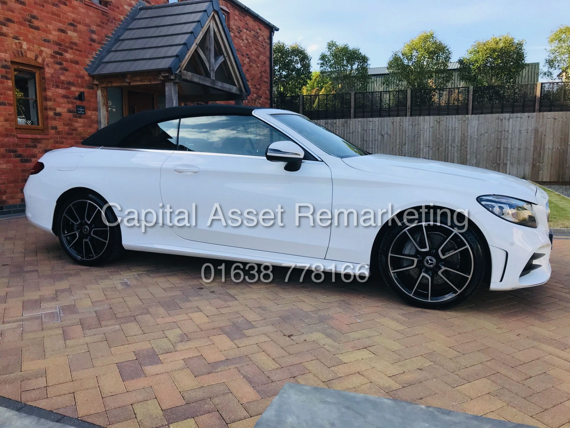 MERCEDES C300d 9G AUTO *AMG PREMUIM - CABRIOLET (2020 MODEL) SAT NAV (MASSIVE SPEC) *NO VAT* - Image 13 of 55