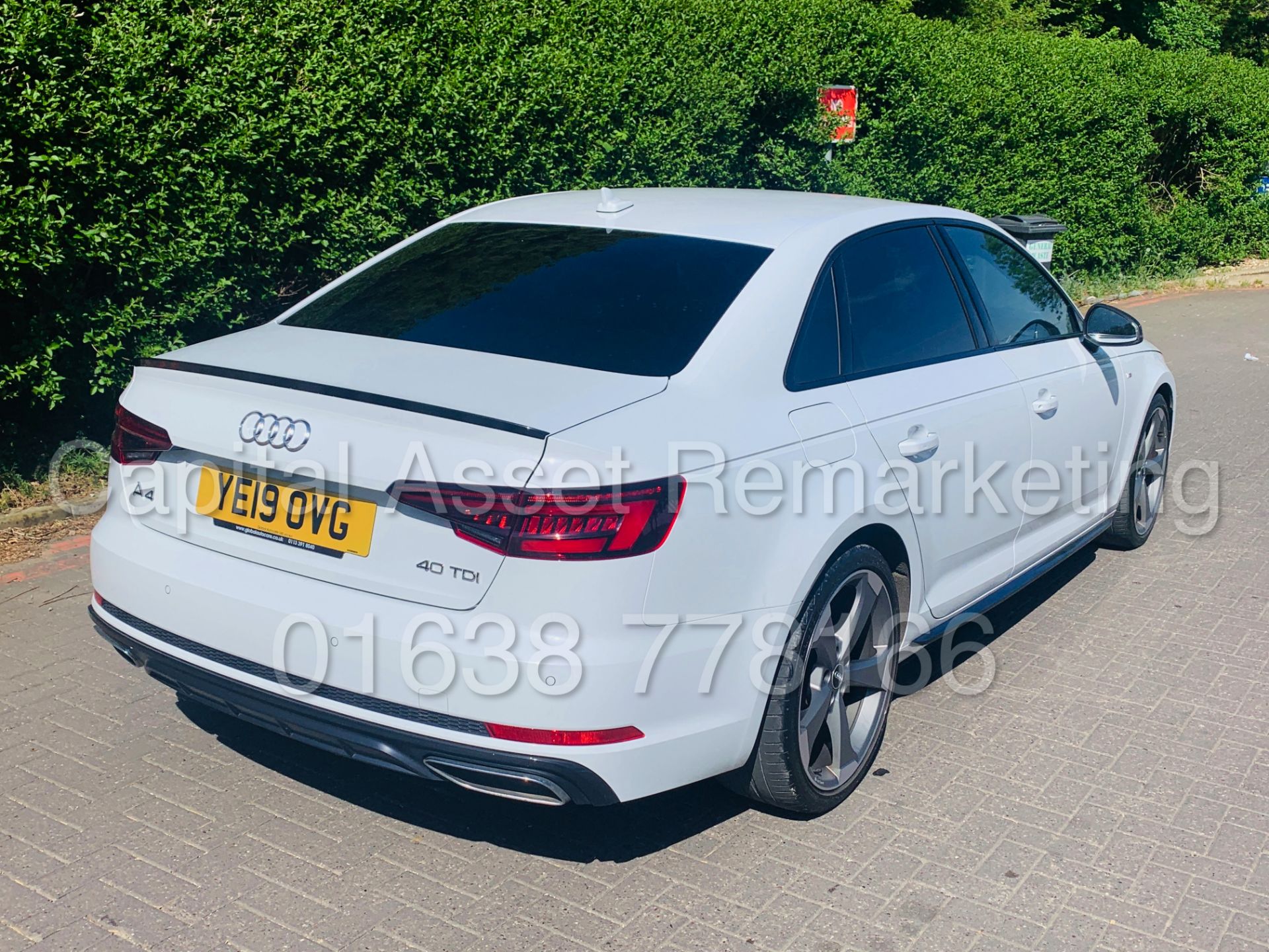 AUDI A4 'S-LINE' *BLACK EDITION* SALOON (2019) '2.0 TDI -190 BHP- S TRONIC AUTO' *SAT NAV* (1 OWNER) - Image 11 of 53