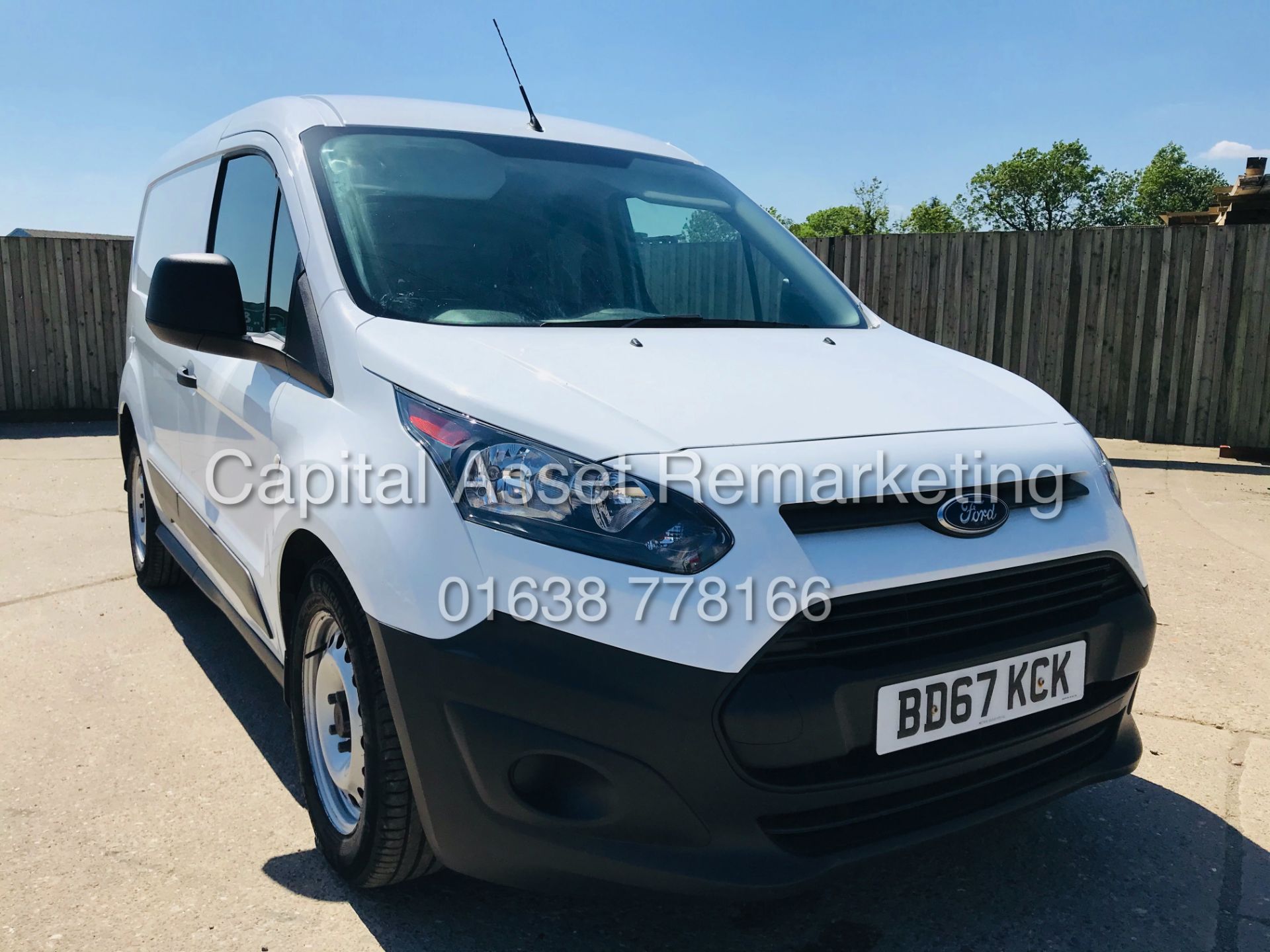 (On Sale) FORD TRANSIT CONNECT 1.5TDCI 220 SWB EURO 6 / ULEZ COMPLIANT (67 REG) 41K MILES FSH *A/C* - Image 4 of 27