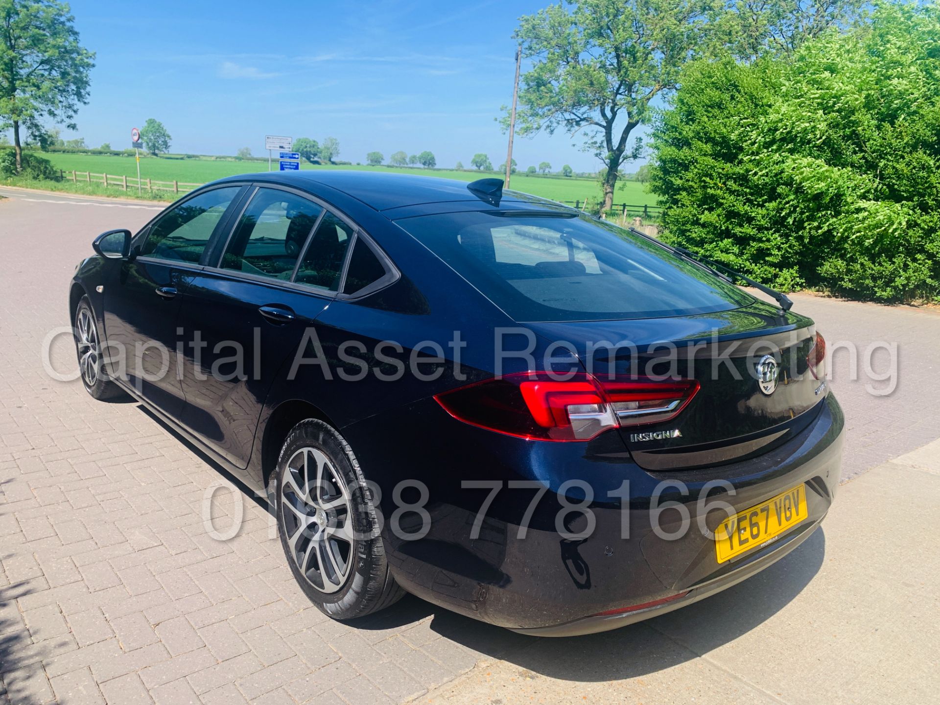 (On Sale) VAUXHALL INSIGNIA *DESIGN NAV* 5 DOOR (67 REG EURO 6 MODEL) '1.6 CDT I- 6 SPEED' (1 OWNER) - Image 9 of 42