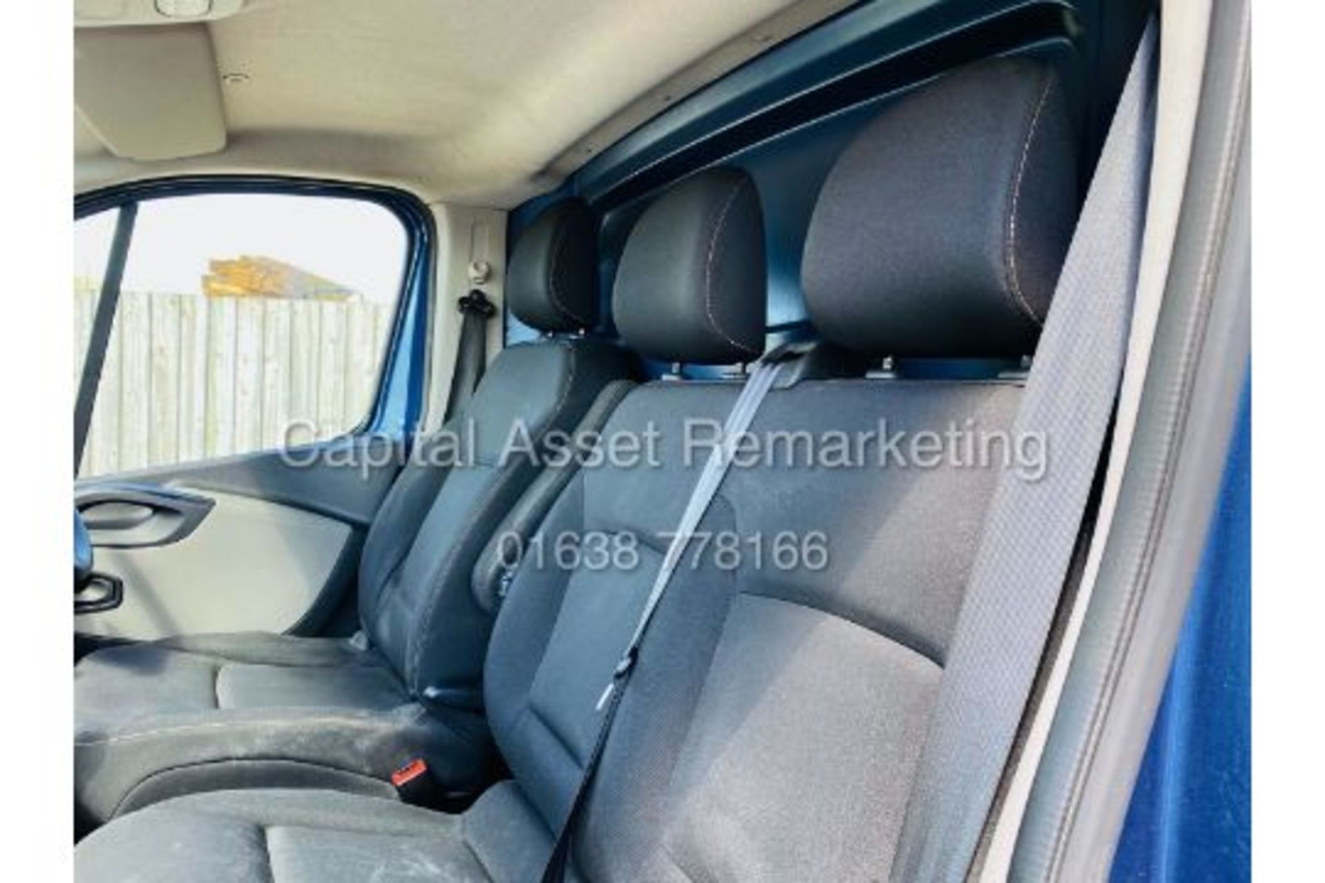 (ON SALE) RENAULT TRAFIC 1.6DCI "BUSINESS EDITION" LWB - 16 REG - AIR CON - MET PAINT - ELEC PACK - Image 19 of 21