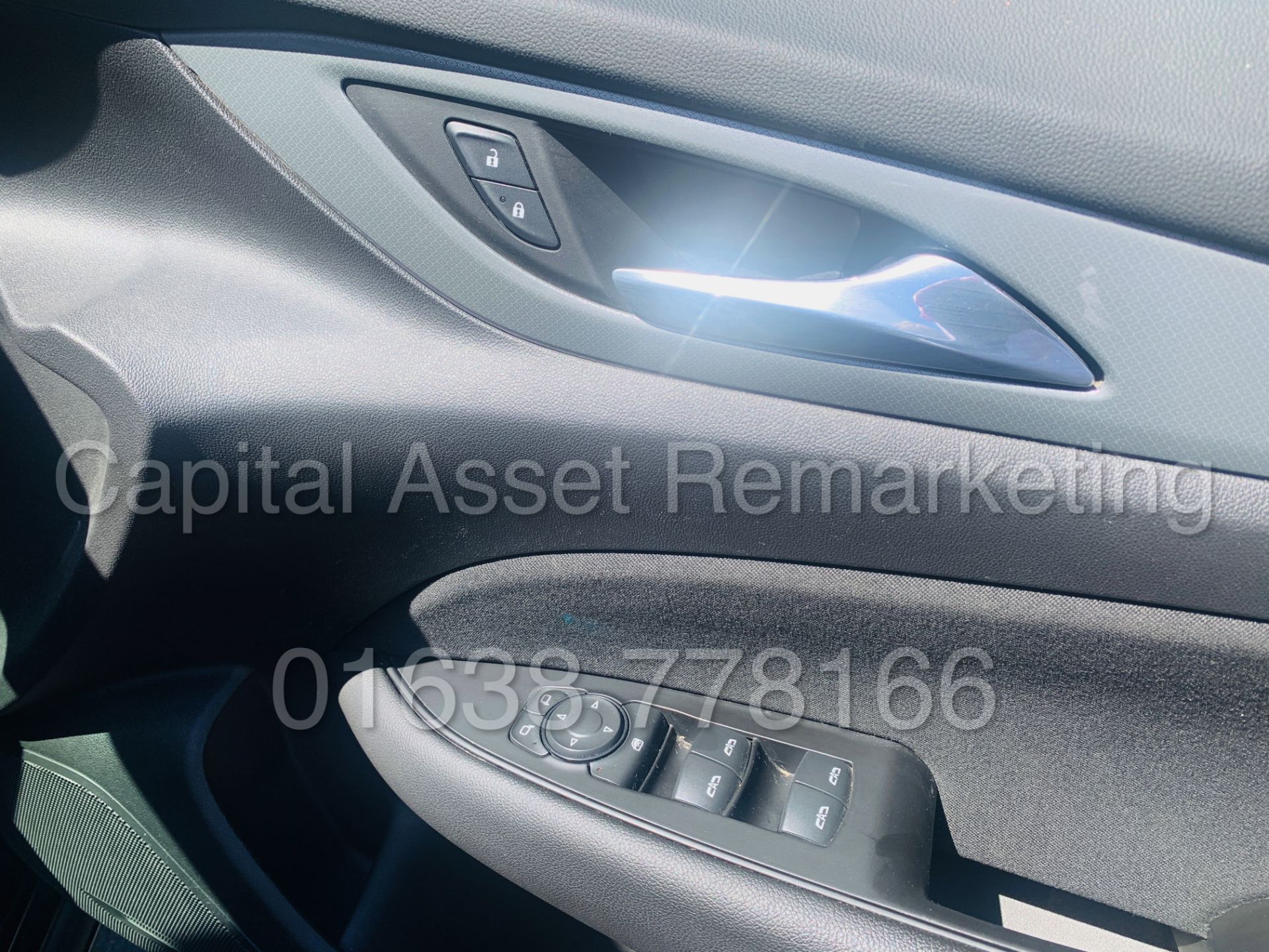 (On Sale) VAUXHALL INSIGNIA *DESIGN NAV* 5 DOOR (67 REG EURO 6 MODEL) '1.6 CDT I- 6 SPEED' (1 OWNER) - Image 27 of 42