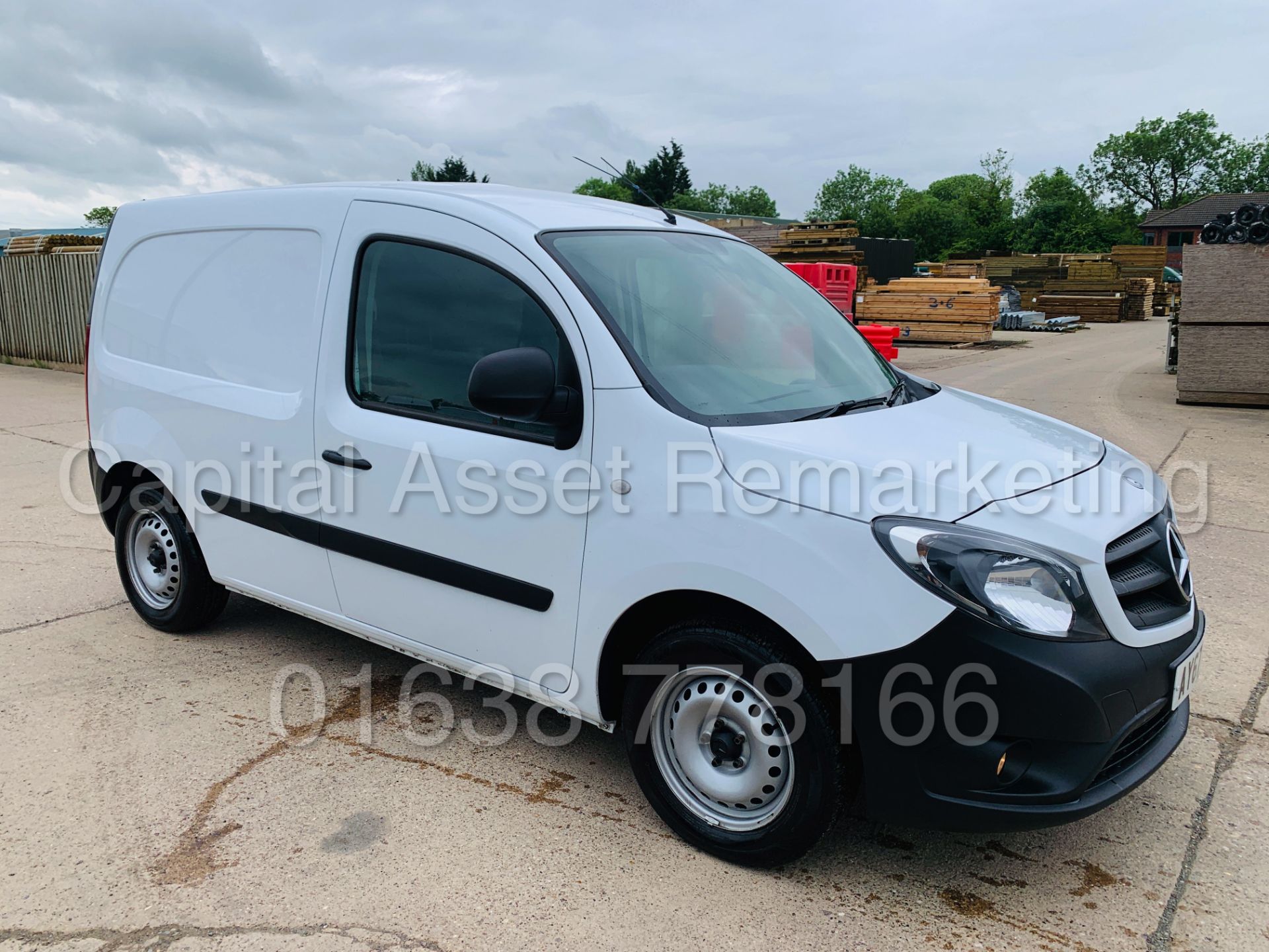 (On Sale) MERCEDES-BENZ CITAN 109 CDI LWB (67 REG - EURO 6) '1.5 CDI - BLUE EFFICIENCY' (1 OWNER) - Image 11 of 37