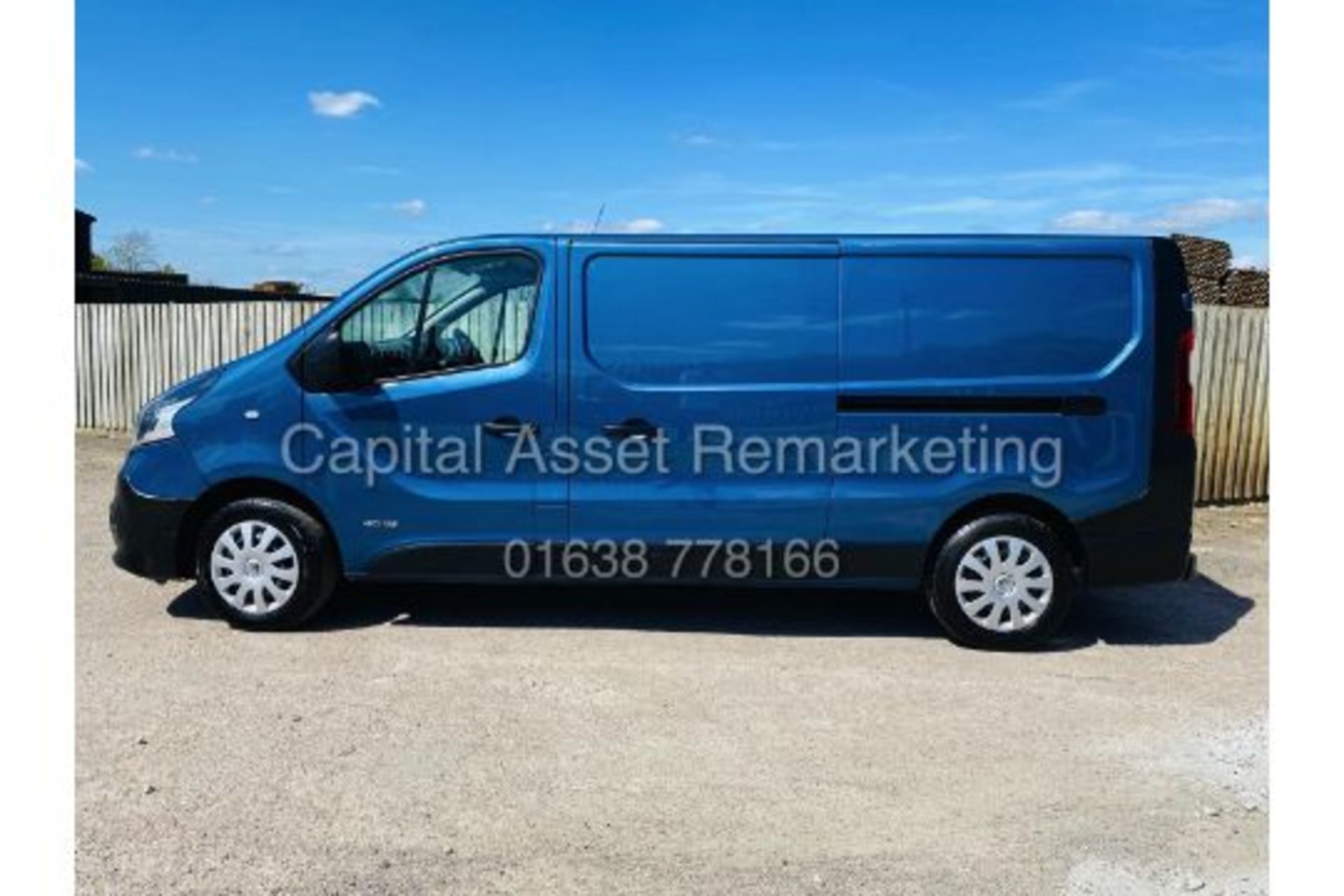 (ON SALE) RENAULT TRAFIC 1.6DCI "BUSINESS EDITION" LWB - 16 REG - AIR CON - MET PAINT - ELEC PACK - Image 9 of 21