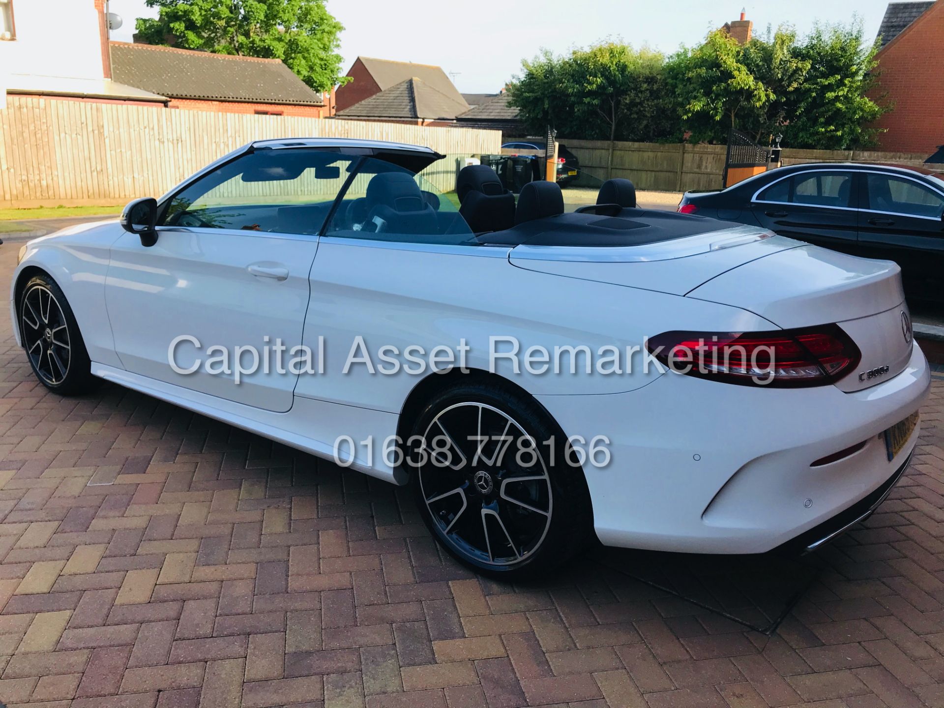 MERCEDES C300d 9G AUTO *AMG PREMUIM - CABRIOLET (2020 MODEL) SAT NAV (MASSIVE SPEC) *NO VAT* - Image 10 of 55