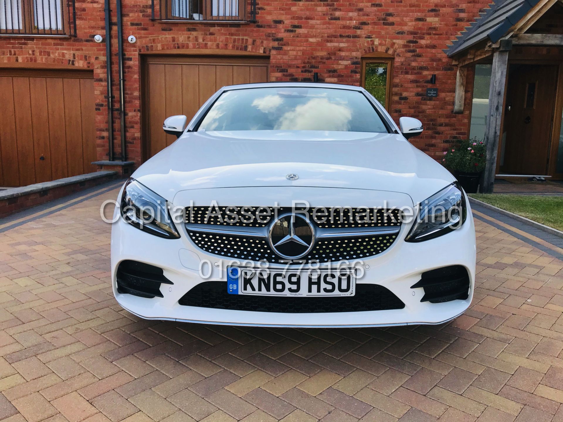 MERCEDES C300d 9G AUTO *AMG PREMUIM - CABRIOLET (2020 MODEL) SAT NAV (MASSIVE SPEC) *NO VAT* - Image 18 of 55