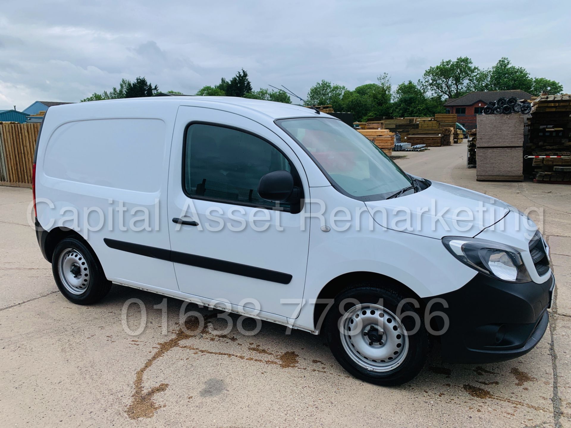 (On Sale) MERCEDES-BENZ CITAN 109 CDI LWB (67 REG - EURO 6) '1.5 CDI - BLUE EFFICIENCY' (1 OWNER) - Image 10 of 37