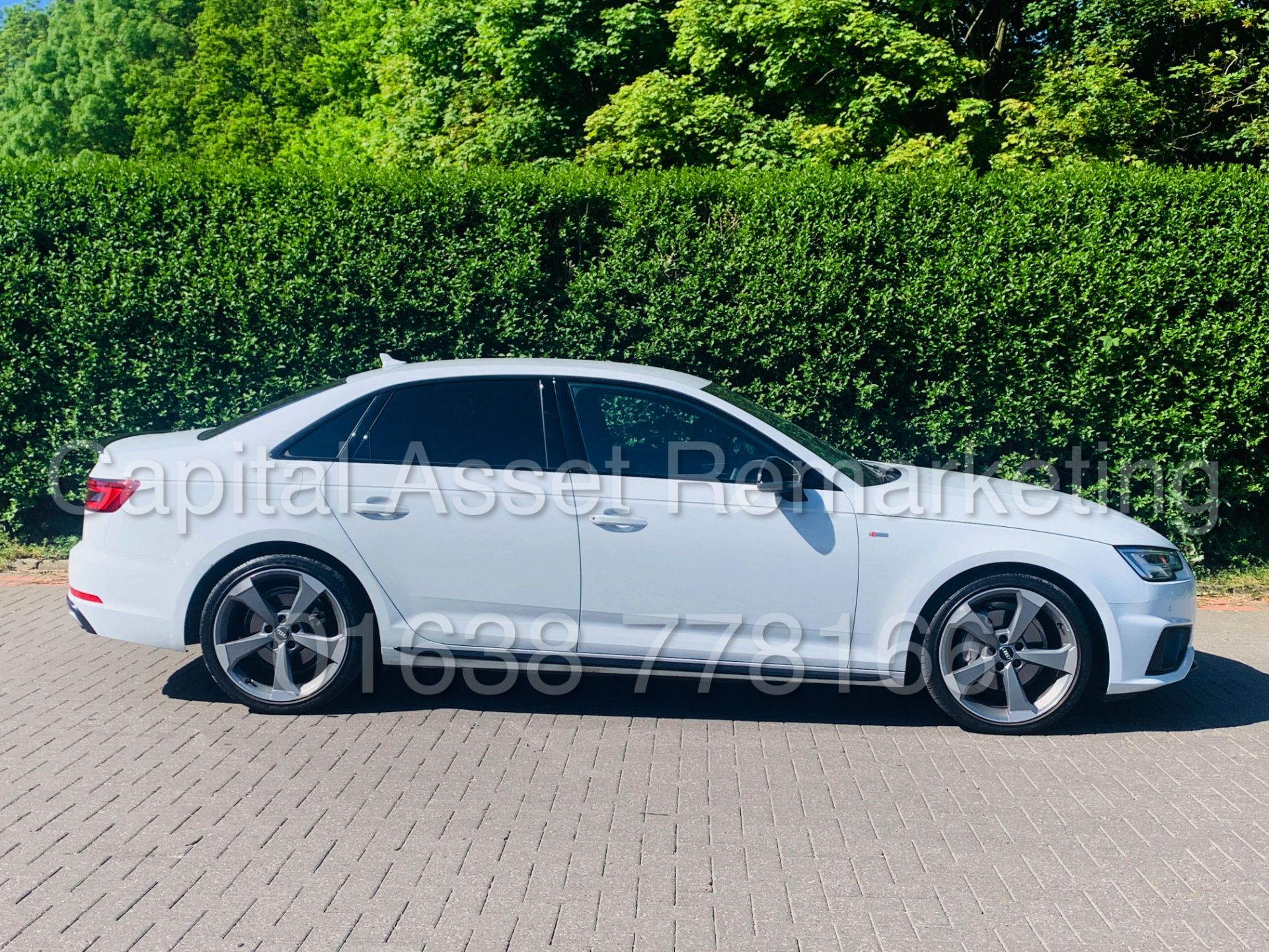 AUDI A4 'S-LINE' *BLACK EDITION* SALOON (2019) '2.0 TDI -190 BHP- S TRONIC AUTO' *SAT NAV* (1 OWNER) - Image 13 of 53