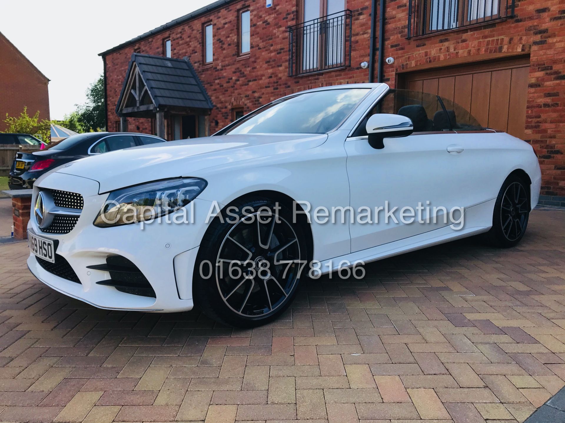 MERCEDES C300d 9G AUTO *AMG PREMUIM - CABRIOLET (2020 MODEL) SAT NAV (MASSIVE SPEC) *NO VAT* - Image 7 of 55