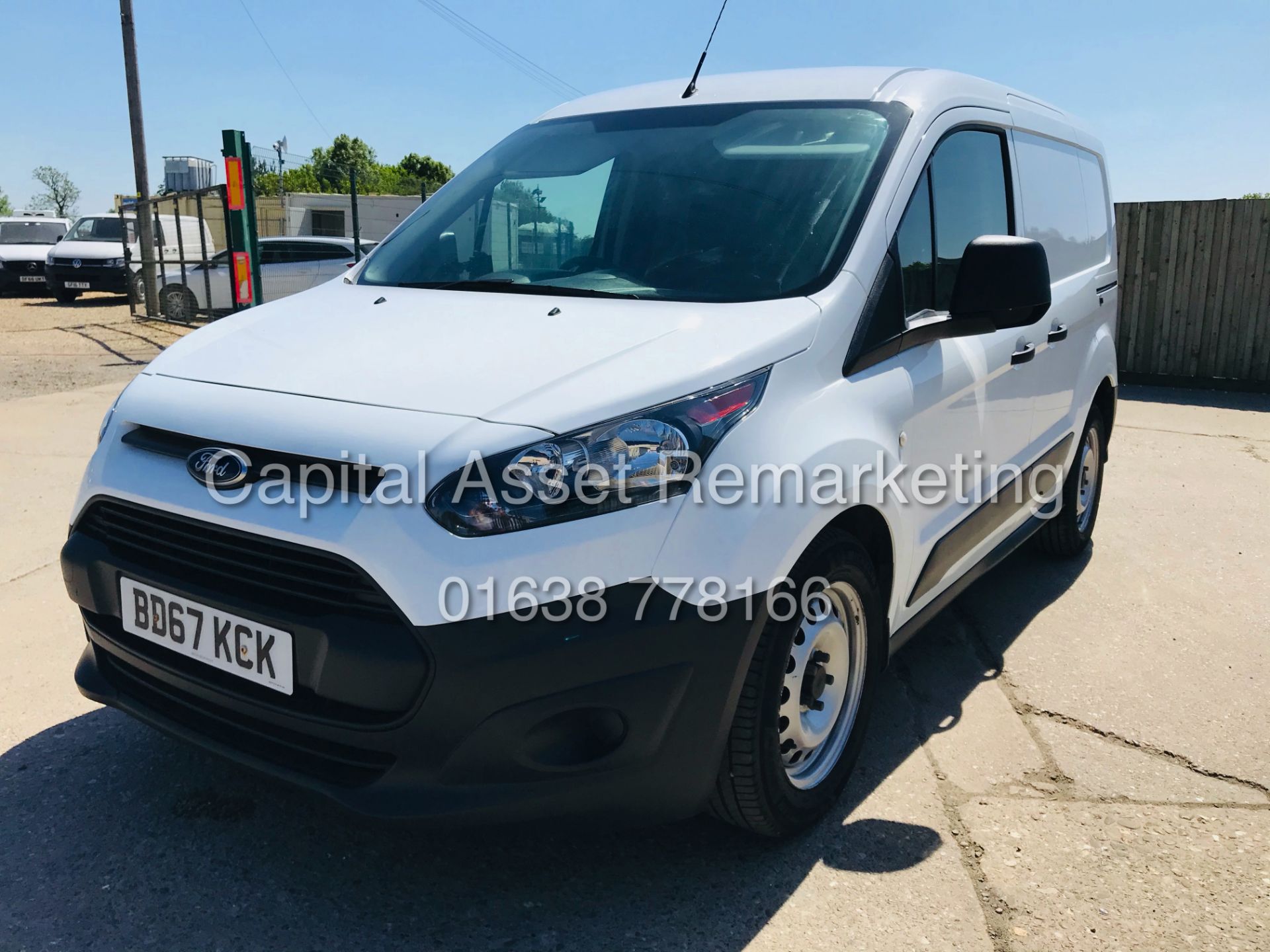 (On Sale) FORD TRANSIT CONNECT 1.5TDCI 220 SWB EURO 6 / ULEZ COMPLIANT (67 REG) 41K MILES FSH *A/C* - Image 6 of 27