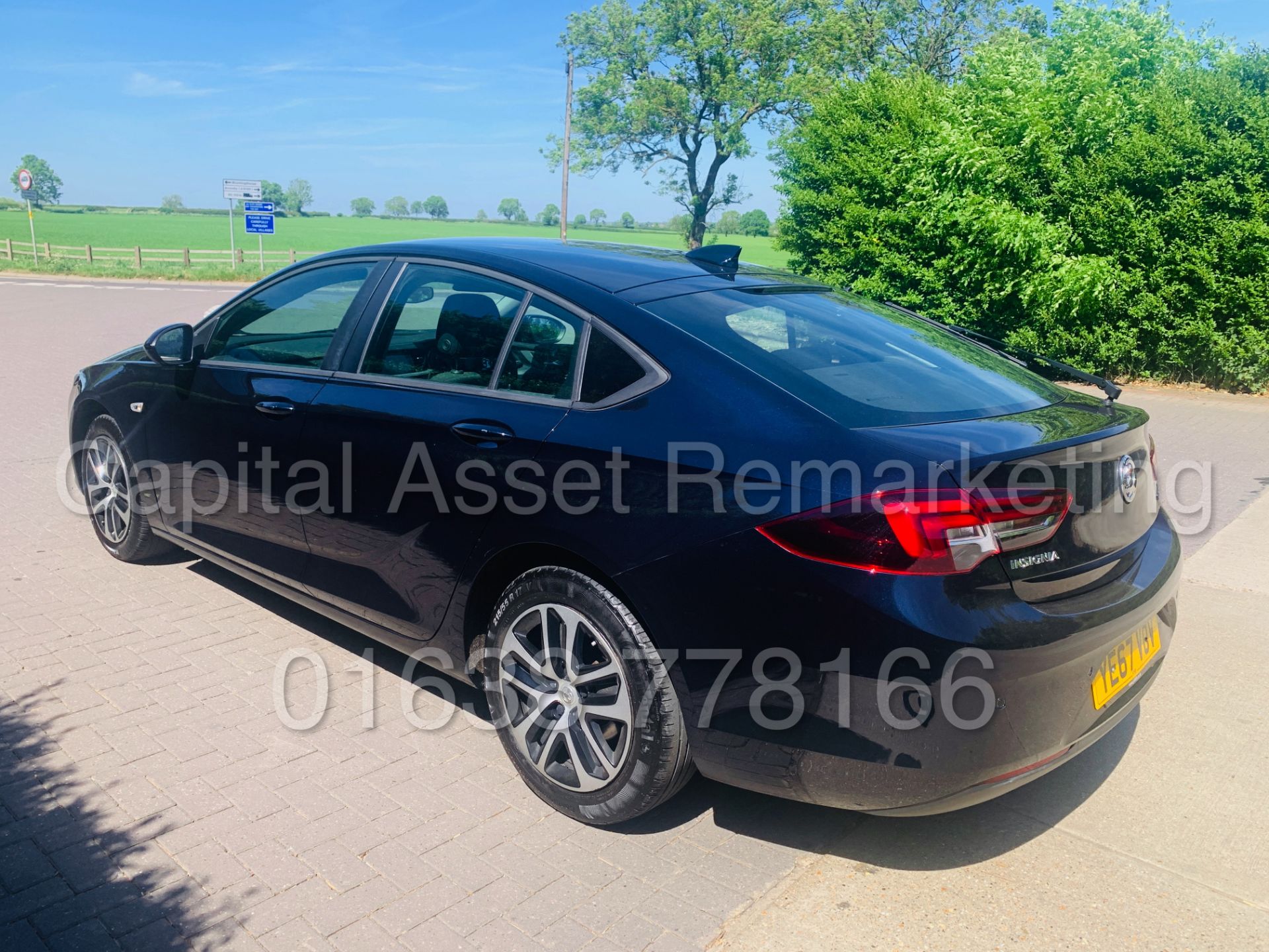 (On Sale) VAUXHALL INSIGNIA *DESIGN NAV* 5 DOOR (67 REG EURO 6 MODEL) '1.6 CDT I- 6 SPEED' (1 OWNER) - Image 8 of 42