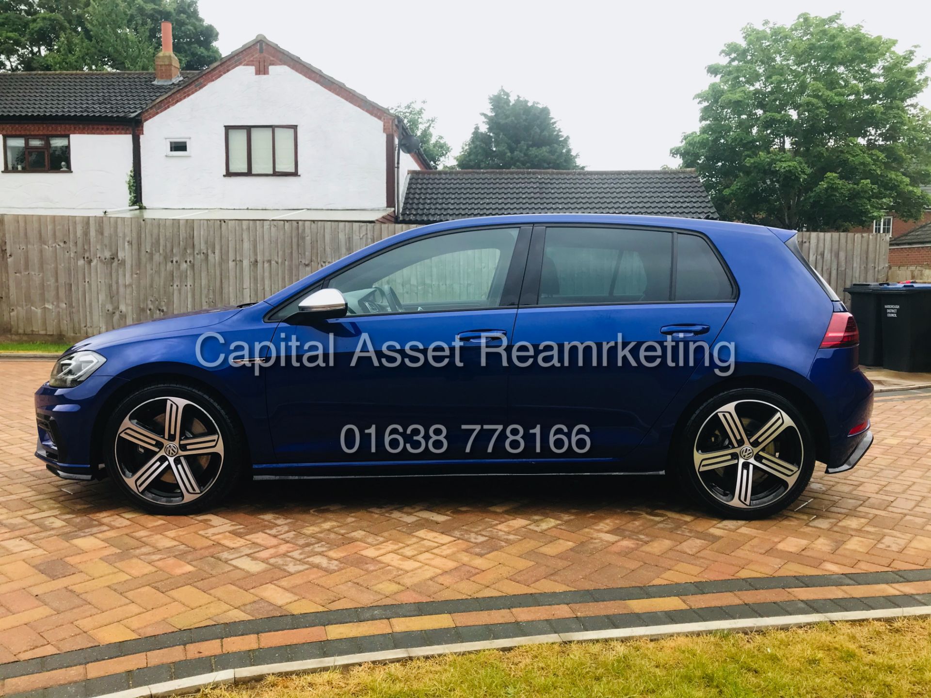 (ON SALE) VOLKSWAGEN GOLF "R" DSG AUTO "300BHP!!" 5DR (2020 MODEL) GREAT SPEC - SAT NAV - 1 OWNER - Image 10 of 38