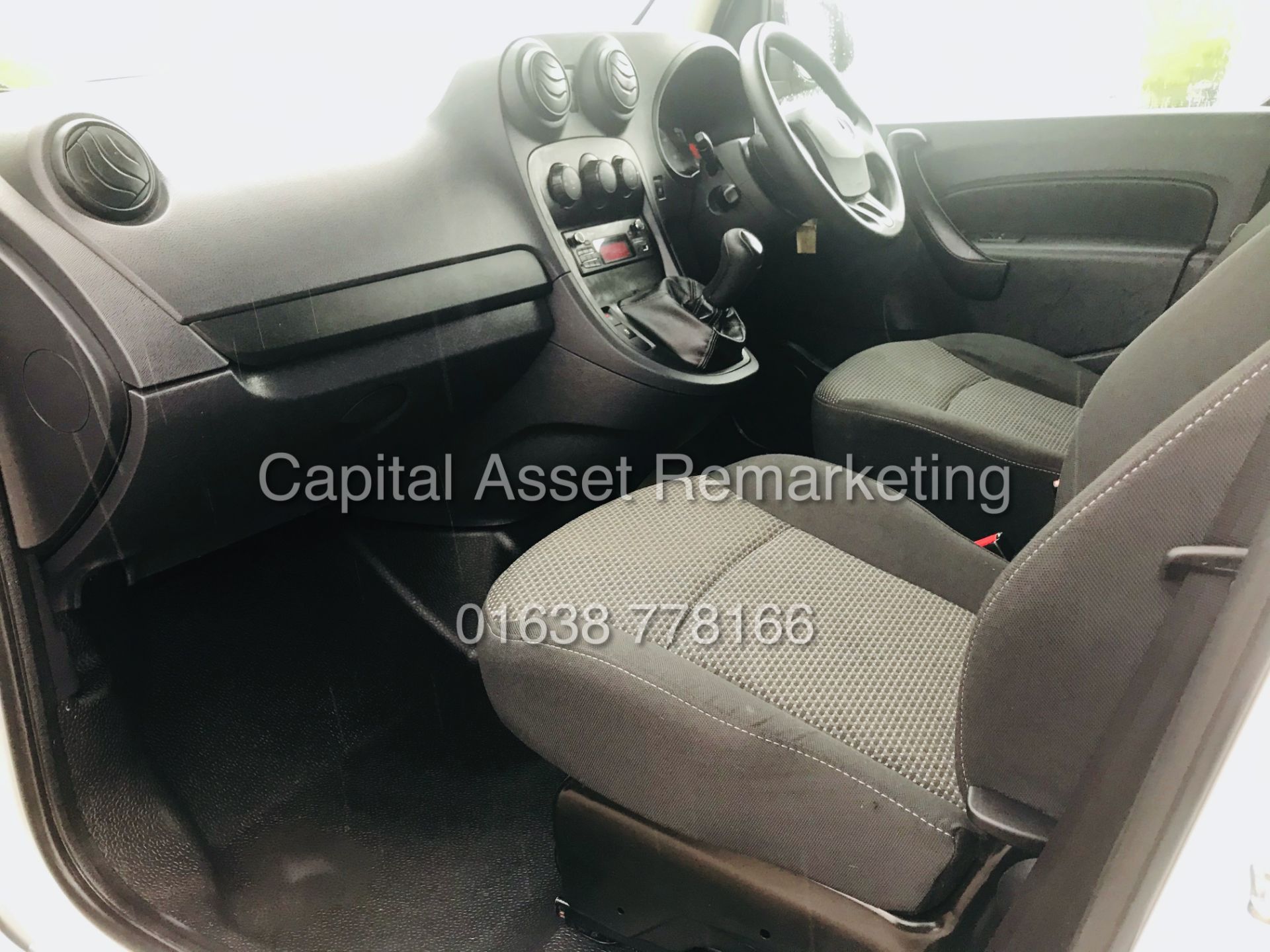 ON SALE MERCEDES CITAN 109CDI "BLUE-EFFICIENCY" LWB (2017 MODEL) SIDE LOADING DOOR *EURO 6* 1 OWNER - Image 19 of 21