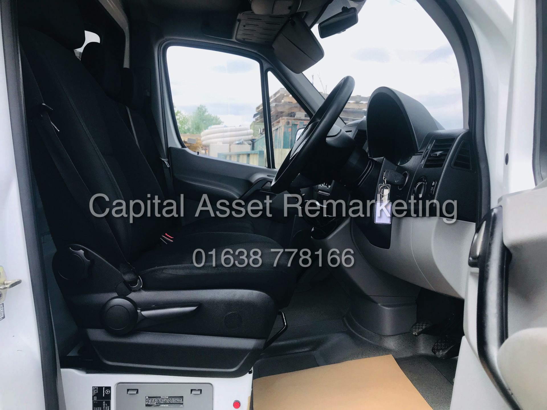 ON SALE MERCEDES SPRINTER 313CDI "130BHP" LWB / 14 FOOT LUTON BOX VAN (16 REG) - ELECTRIC TAIL LIFT - Image 11 of 19