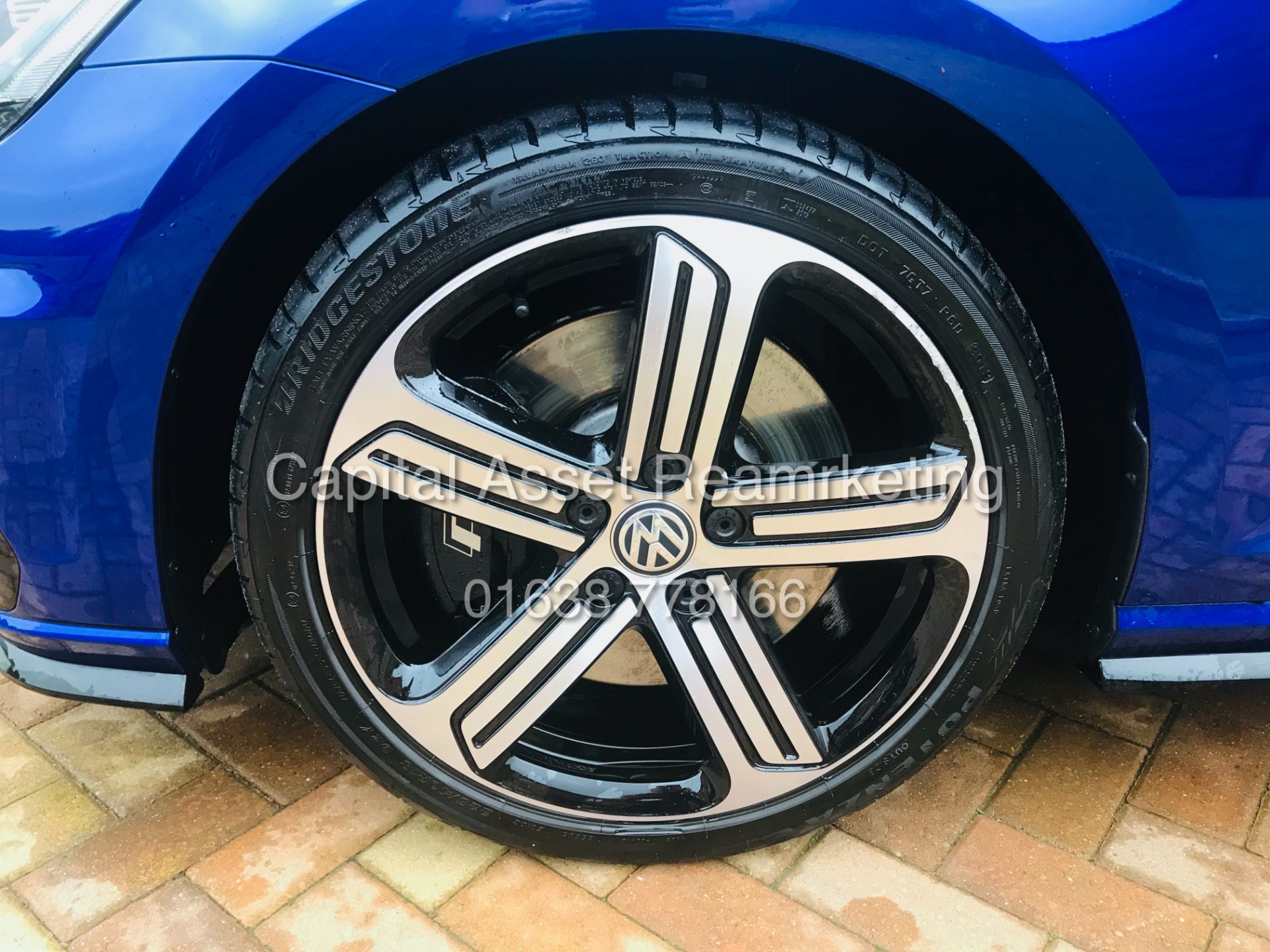 (ON SALE) VOLKSWAGEN GOLF "R" DSG AUTO "300BHP!!" 5DR (2020 MODEL) GREAT SPEC - SAT NAV - 1 OWNER - Image 16 of 38