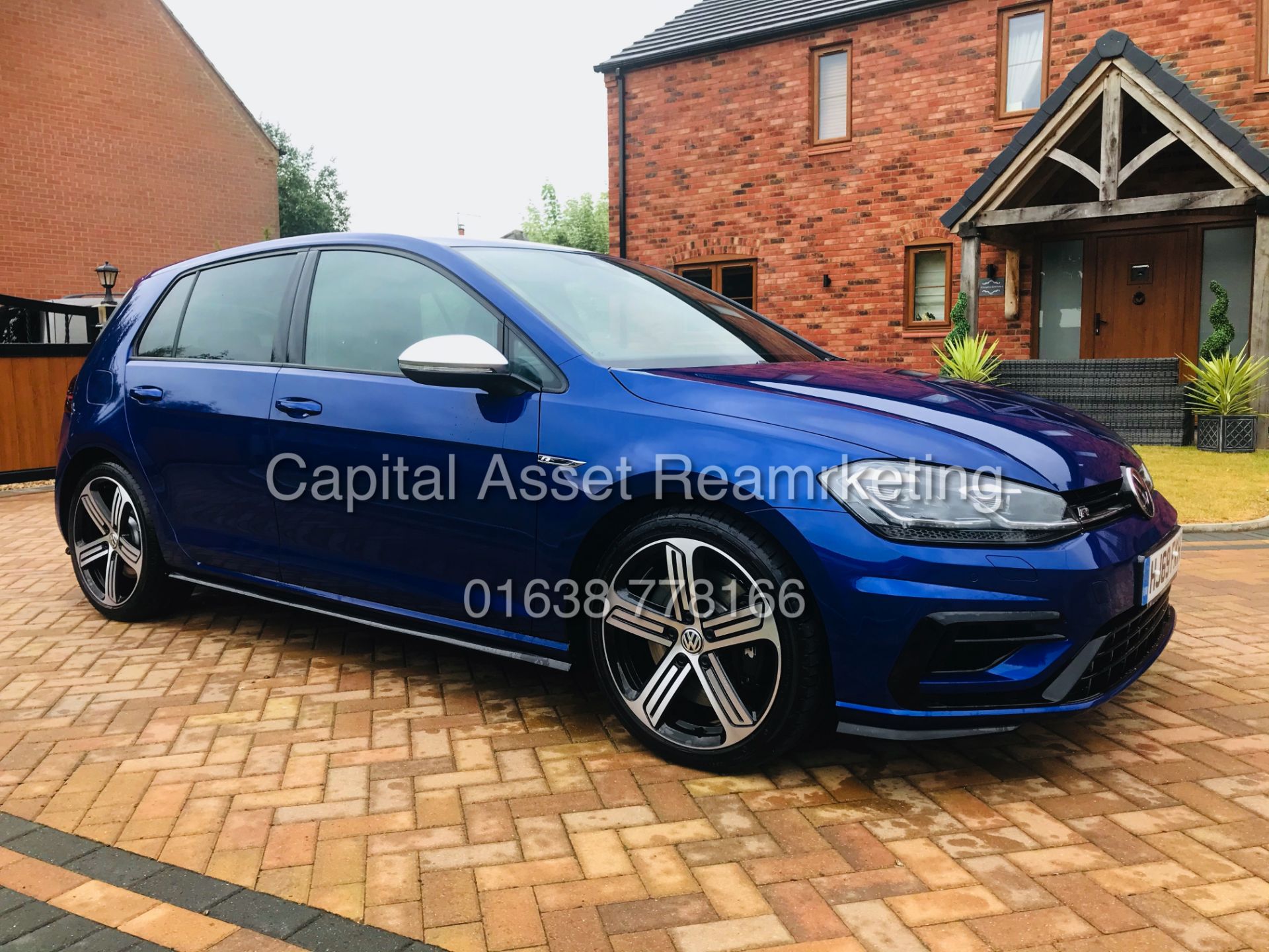 (ON SALE) VOLKSWAGEN GOLF "R" DSG AUTO "300BHP!!" 5DR (2020 MODEL) GREAT SPEC - SAT NAV - 1 OWNER - Image 2 of 38