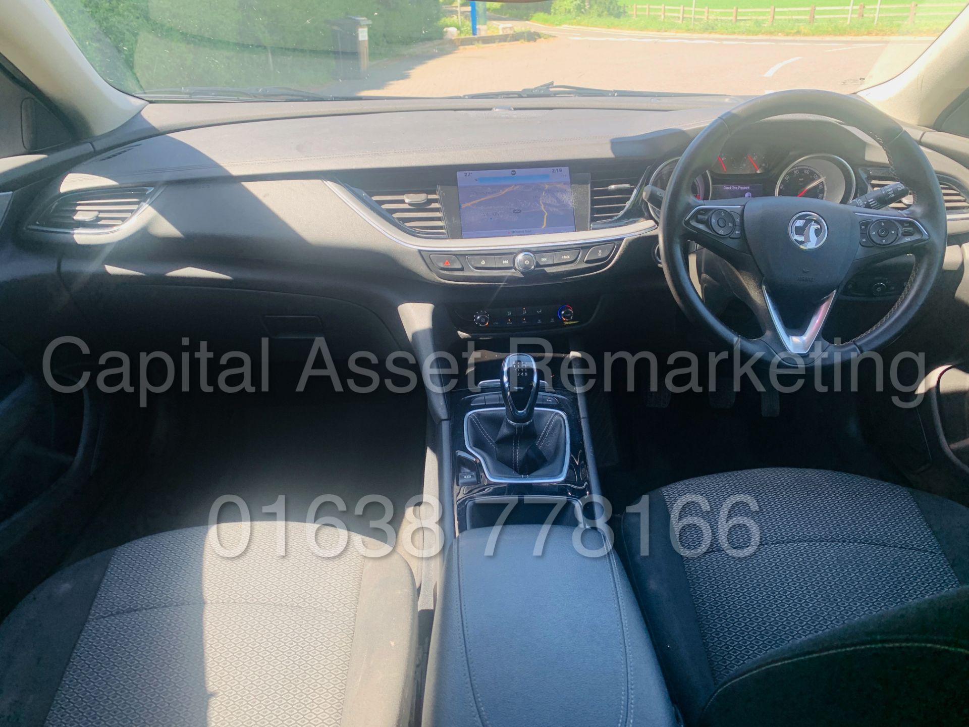 (On Sale) VAUXHALL INSIGNIA *DESIGN NAV* 5 DOOR (2018 - EURO 6 MODEL) '1.6 CDTI - 6 SPEED' (1 OWNER) - Image 26 of 42