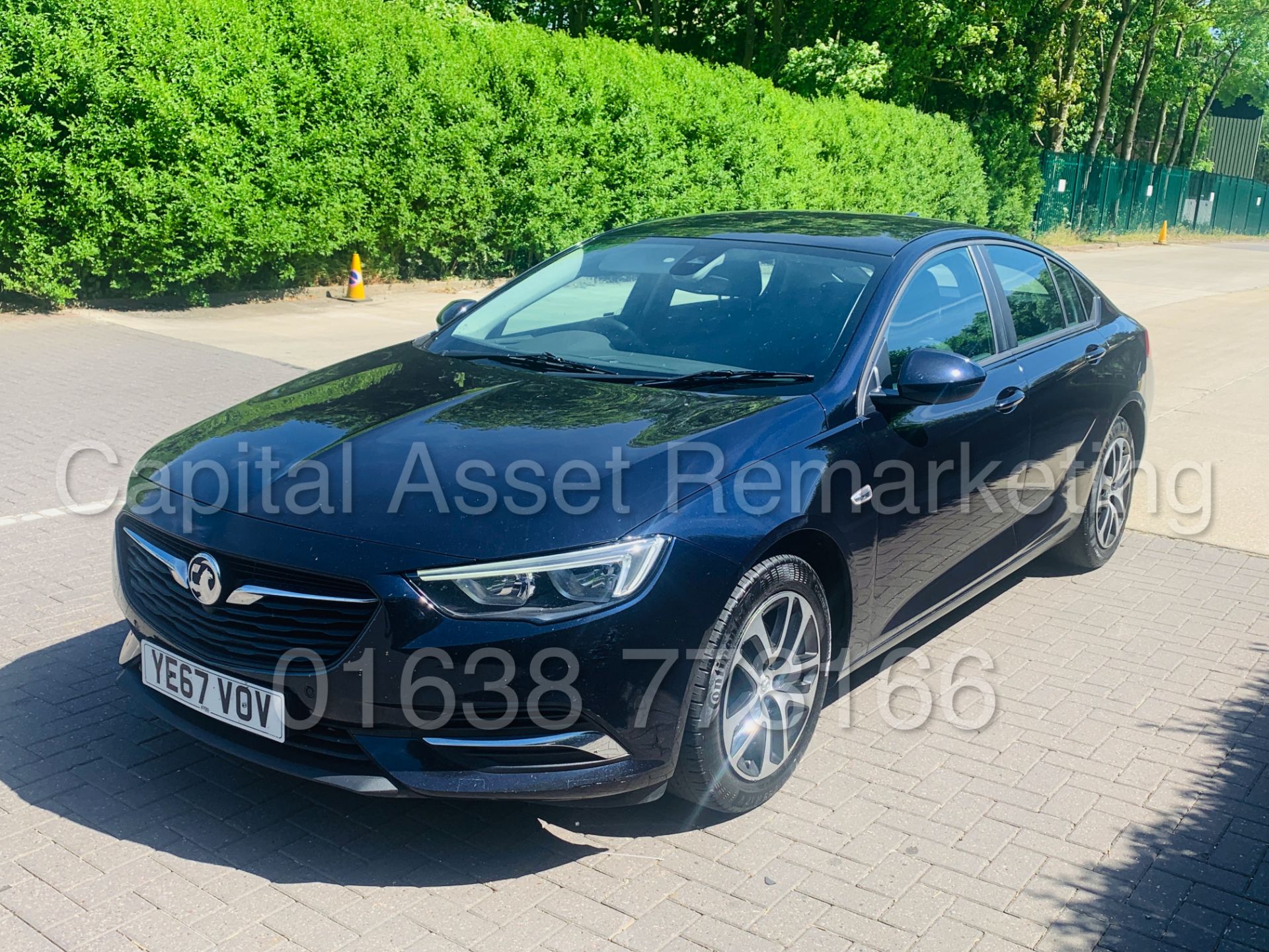 (On Sale) VAUXHALL INSIGNIA *DESIGN NAV* 5 DOOR (2018 - EURO 6 MODEL) '1.6 CDTI - 6 SPEED' (1 OWNER) - Image 2 of 42