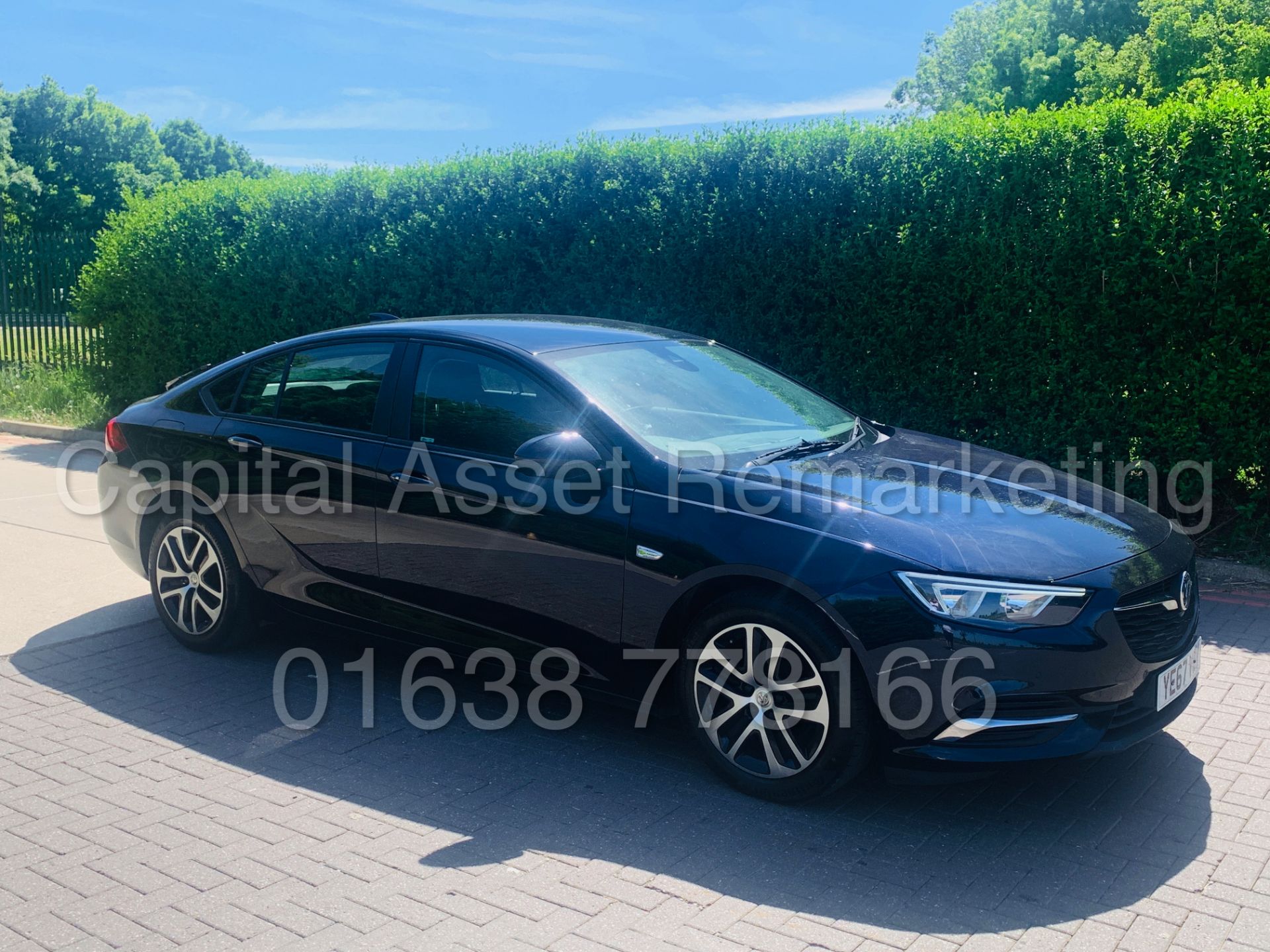 (On Sale) VAUXHALL INSIGNIA *DESIGN NAV* 5 DOOR (2018 - EURO 6 MODEL) '1.6 CDTI - 6 SPEED' (1 OWNER) - Image 11 of 42