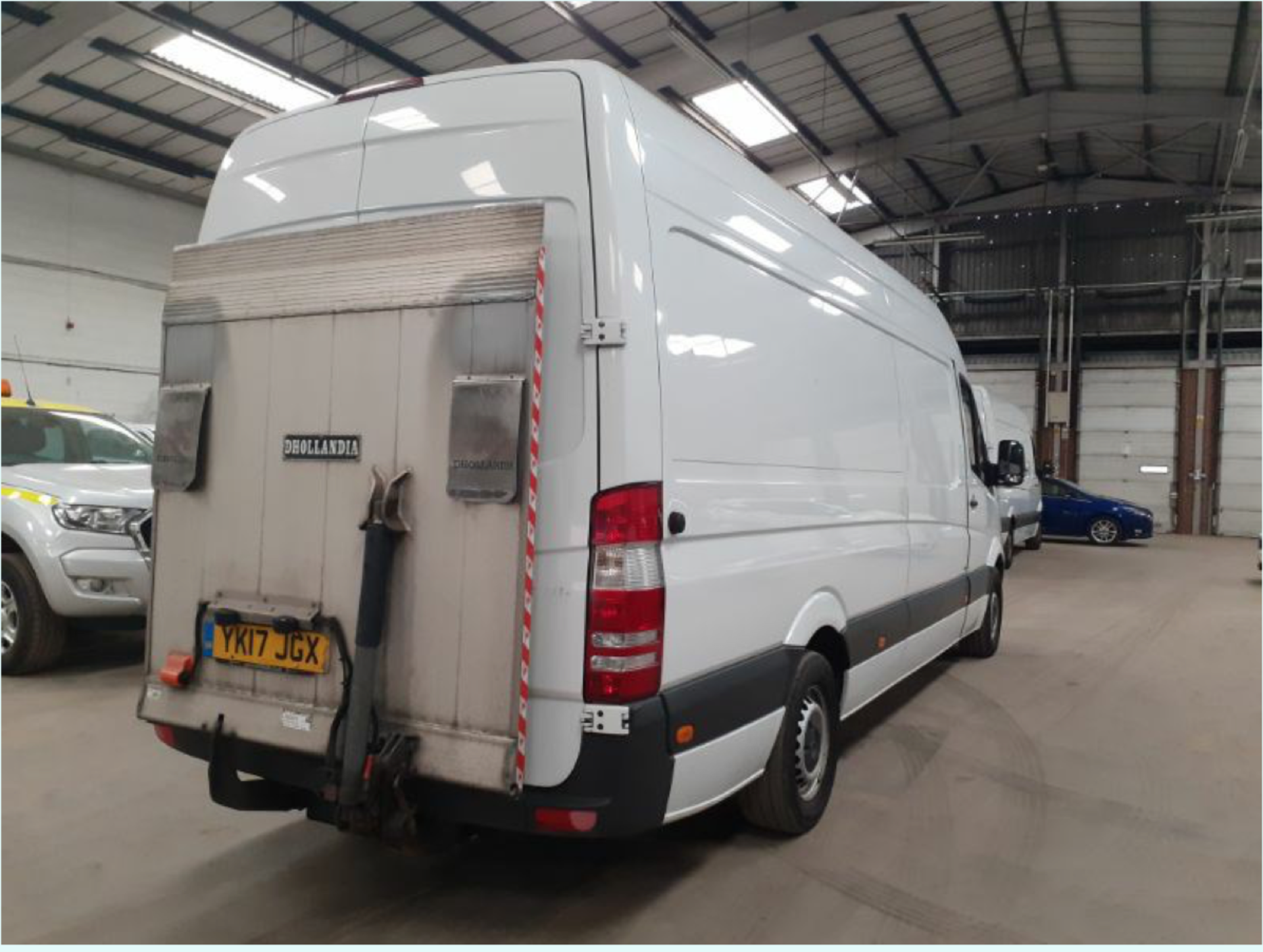 (On Sale) MERCEDES-BENZ SPRINTER 314 CDI *LWB HI-ROOF* (2017 - EURO 6) '140 BHP-6 SPEED' *TAIL-LIFT* - Image 6 of 10