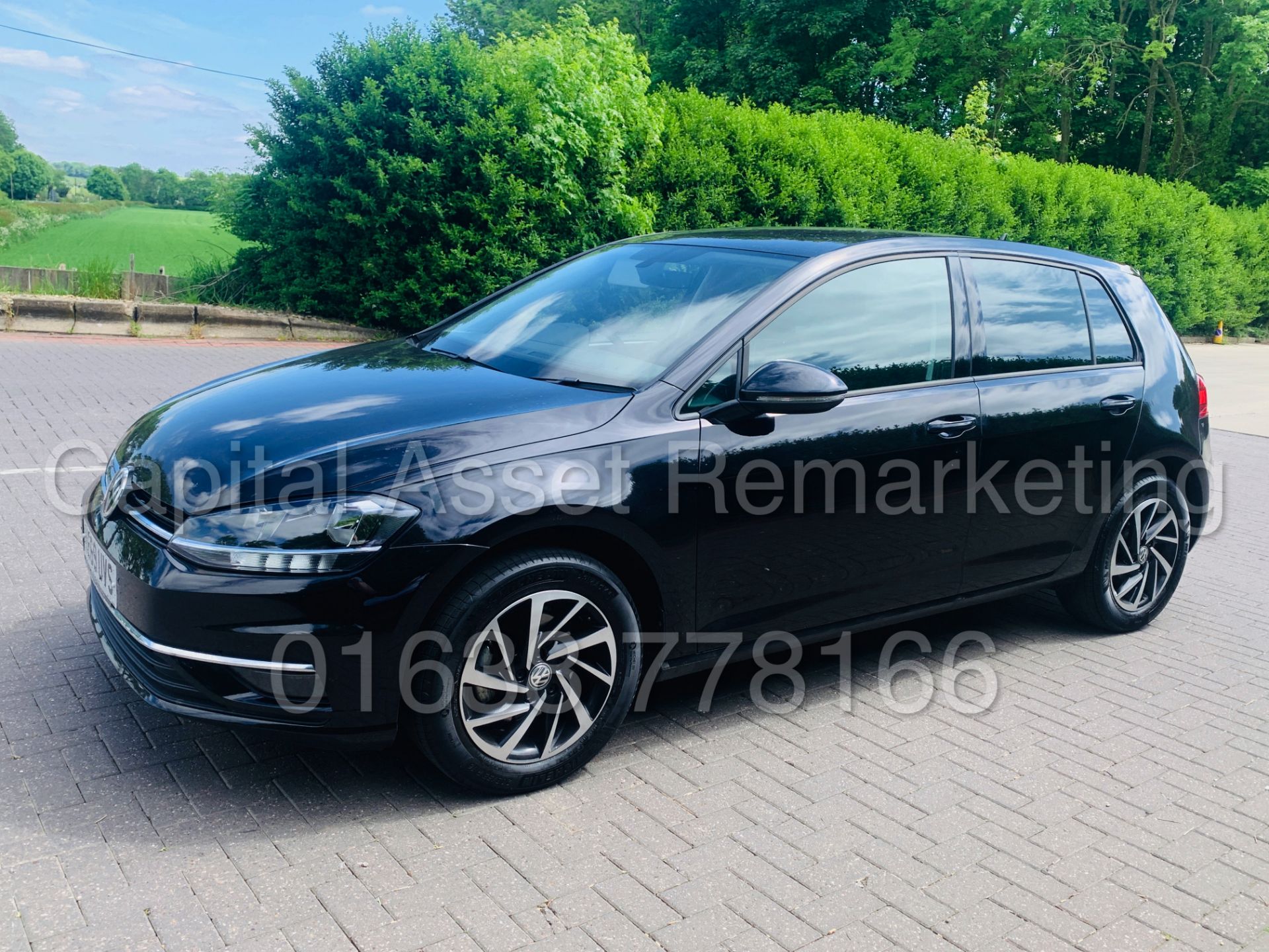 (On Sale) VOLKSWAGEN GOLF *5 DOOR HATCHBACK* (69 REG) 'TDI -STOP/START' *SAT NAV* (1 OWNER FROM NEW) - Image 3 of 49