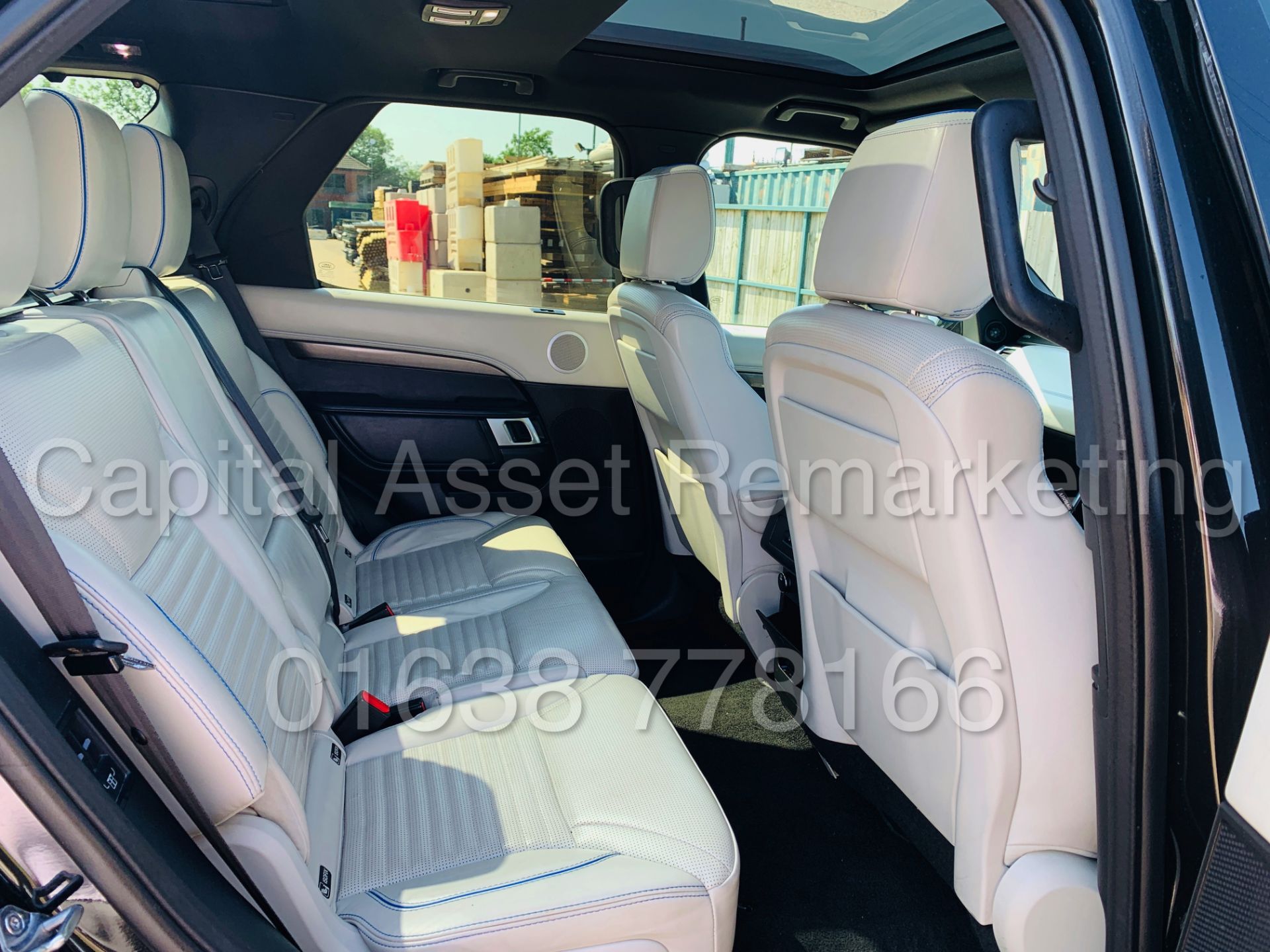 LAND ROVER DISCOVERY *HSE Dynamic* 7 SEATER SUV (2018 - NEW MODEL) '3.0 TD6 - 258 BHP -8 SPEED AUTO' - Image 39 of 68