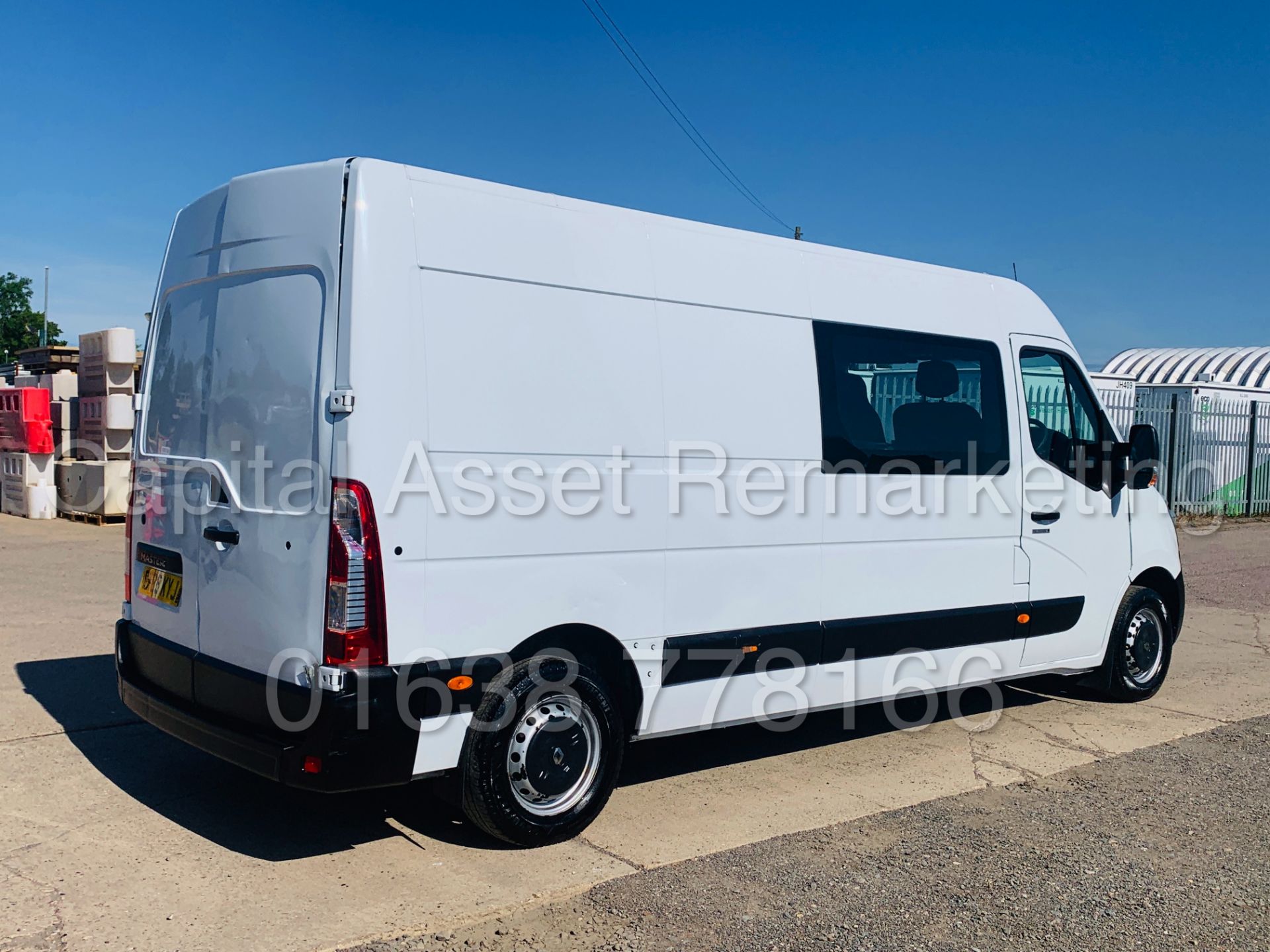 (On Sale) RENAULT MASTER LM35 *LWB HI-ROOF* 9 SEATER VAN (2016) '2.3 DCI - 6 SPEED' **36,000 MILES** - Image 8 of 36