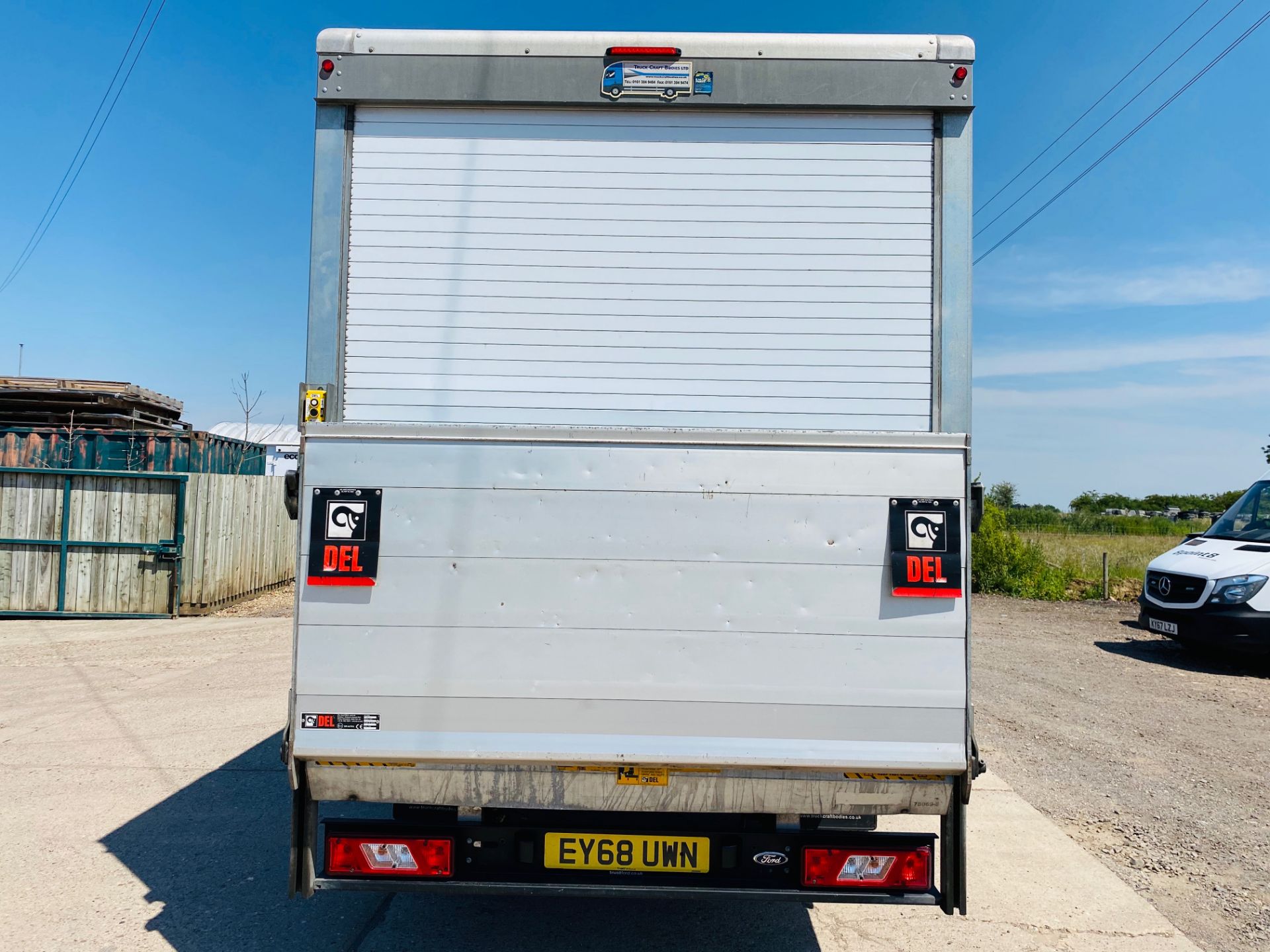 ON SALE FORD TRANSIT T350L "130" 2.0TDCI LWB LUTON-TWIN REAR WHEELS - TAIL LIFT- 2019 MODEL-ONLY 26K - Image 6 of 16