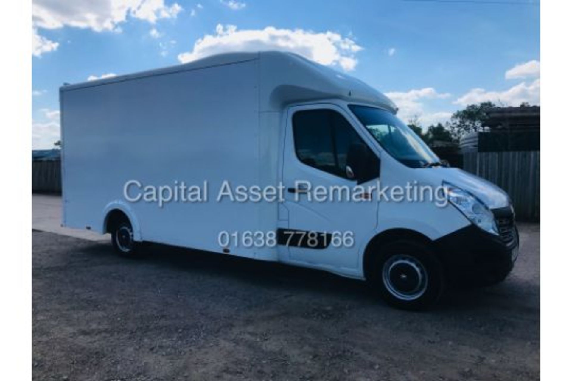 On Sale VAUXHALL MOVANO 2.3CDTI (125) "LWB" LOW LOADER LUTON VAN -17 REG - 91K MILES SERVICE HISTORY - Image 2 of 7