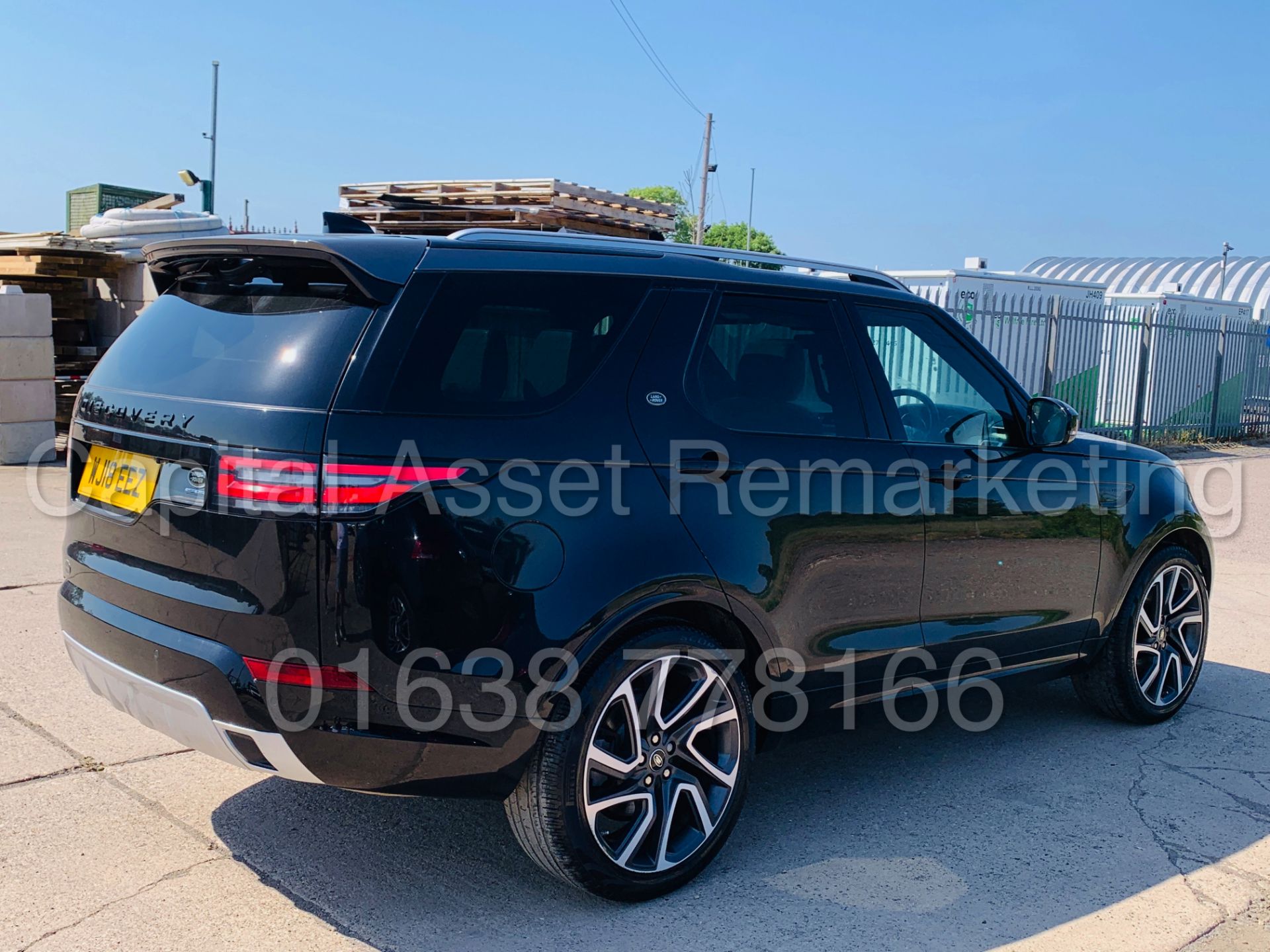 LAND ROVER DISCOVERY *HSE Dynamic* 7 SEATER SUV (2018 - NEW MODEL) '3.0 TD6 - 258 BHP -8 SPEED AUTO' - Image 13 of 68