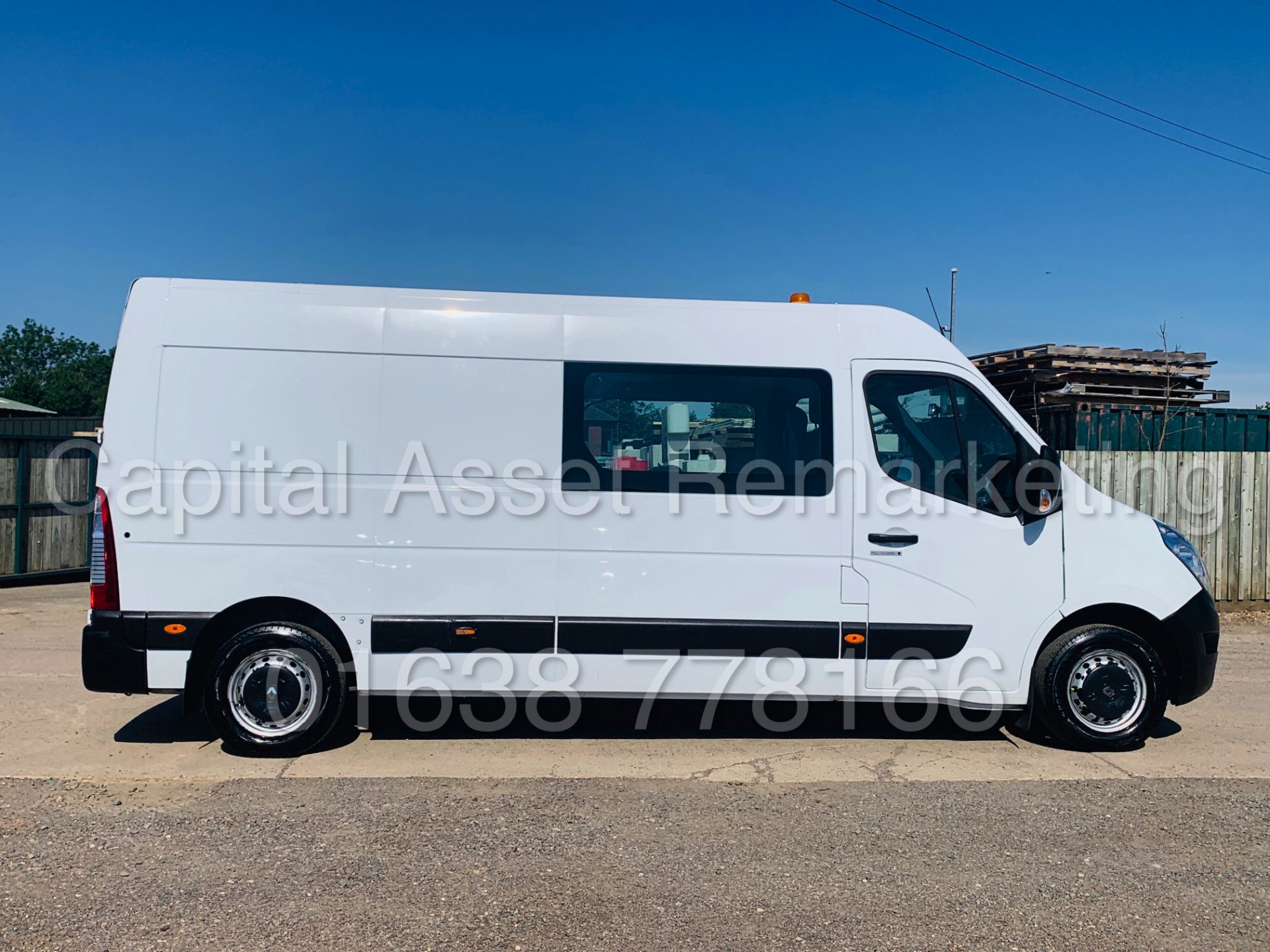 (On Sale) RENAULT MASTER LM35 *LWB HI-ROOF* 9 SEATER VAN (2016) '2.3 DCI - 6 SPEED' **36,000 MILES** - Image 9 of 36