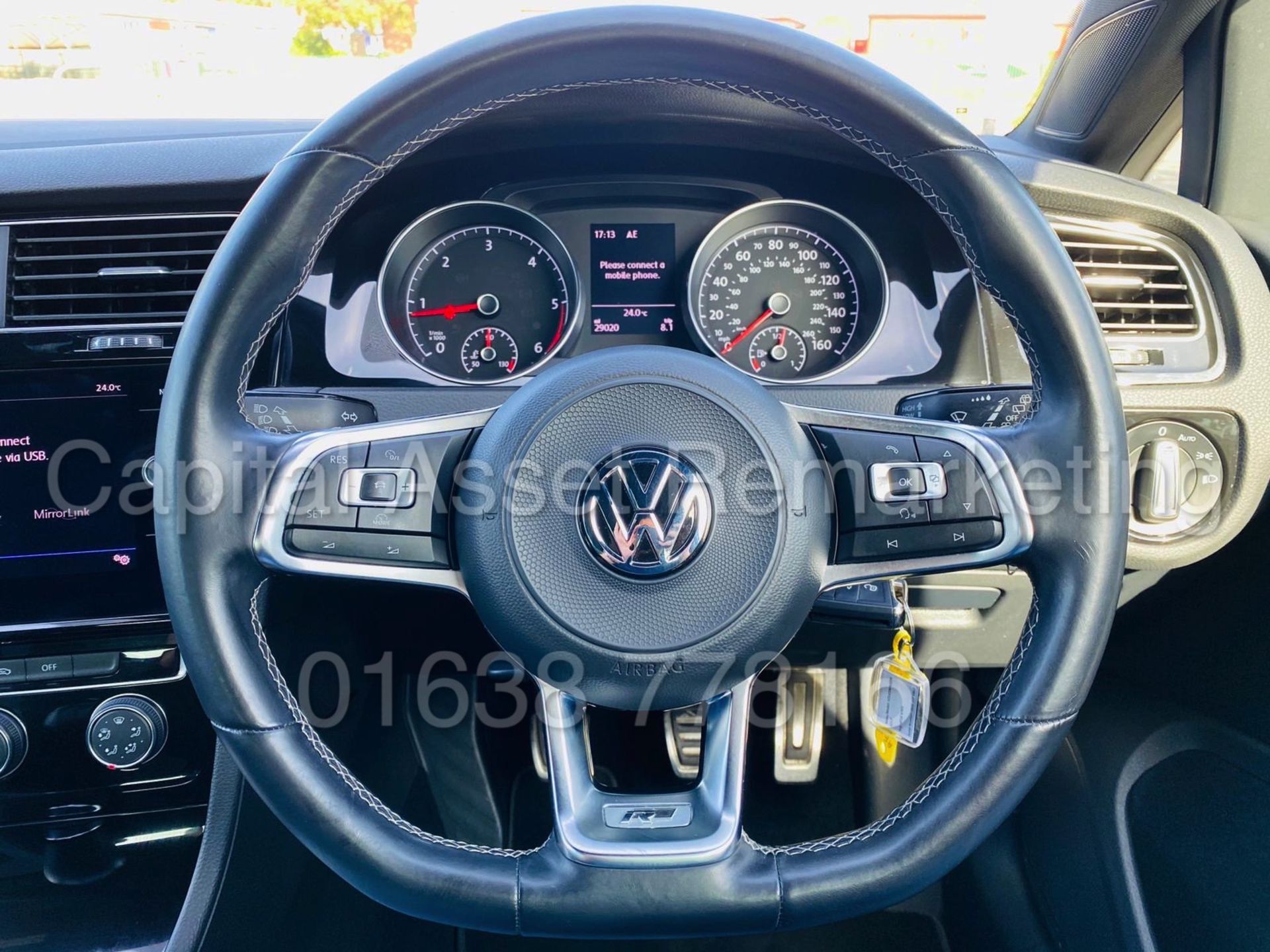 VOLKSWAGEN GOLF *R-LINE EDITION* 5 DOOR (2018) '2.0 TDI - 150 BHP - 6 SPEED' (1 OWNER) - Image 48 of 50