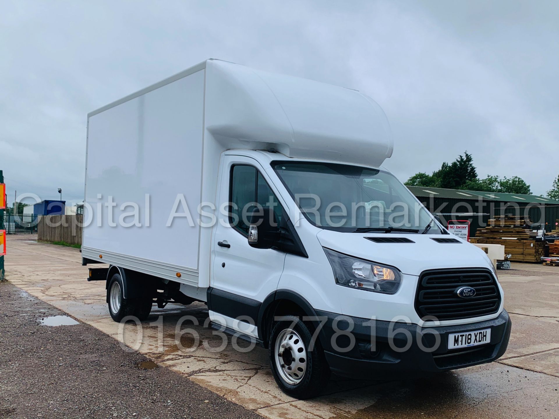 FORD TRANSIT T350 *LWB -LUTON / BOX VAN* (2018 - EURO 6) '2.0 TDCI - 130 BHP - 6 SPEED' *8000 MILES* - Image 3 of 40