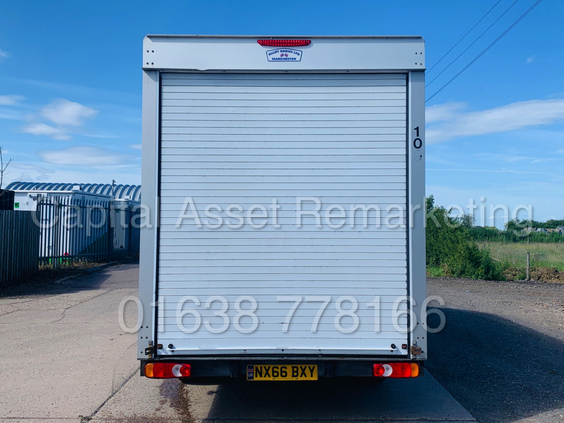 ON SALE PEUGEOT BOXER *LWB- LO-LOADER / LUTON* (2017 - EURO 6) '2.2 HDI - 6 SPEED' (1 OWNER - FSH - Image 11 of 35