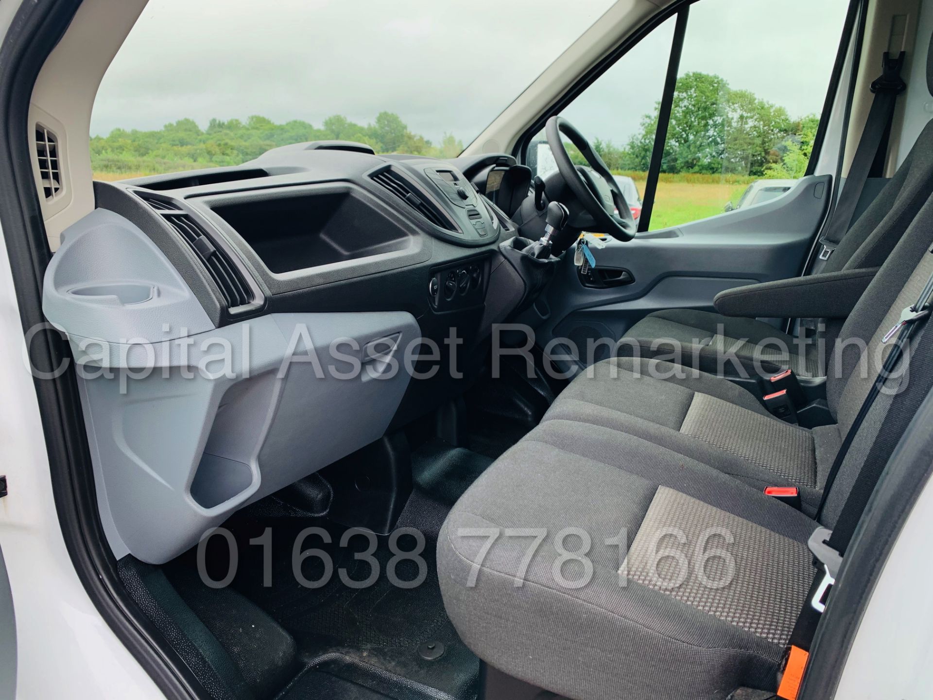 FORD TRANSIT T350 *LWB -LUTON / BOX VAN* (2018 - EURO 6) '2.0 TDCI - 130 BHP - 6 SPEED' *8000 MILES* - Image 21 of 40