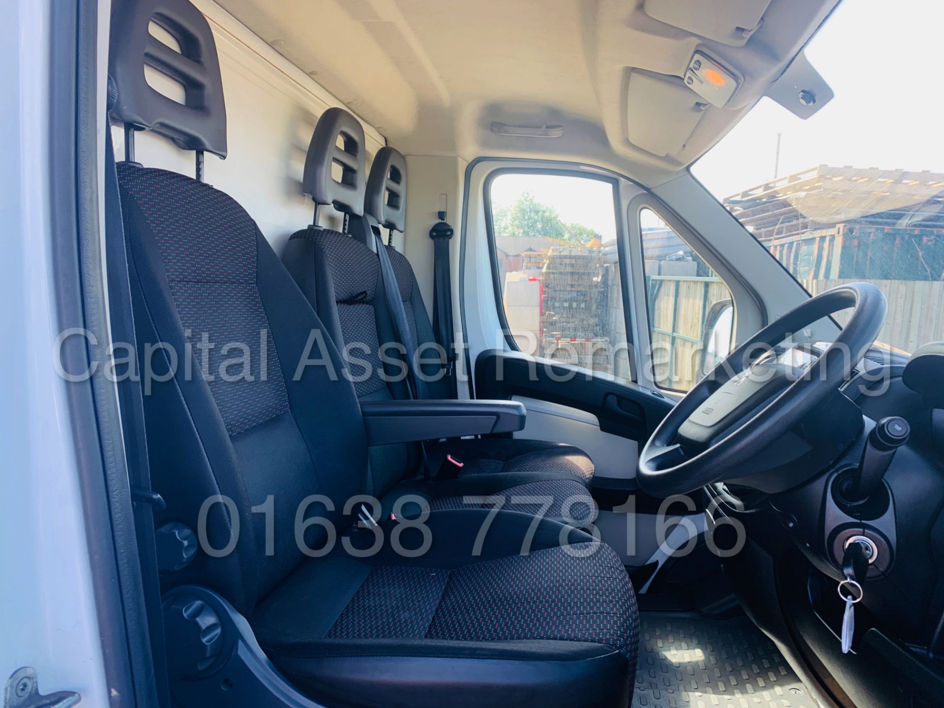 ON SALE PEUGEOT BOXER *LWB- LO-LOADER / LUTON* (2017 - EURO 6) '2.2 HDI - 6 SPEED' (1 OWNER - FSH - Image 25 of 35