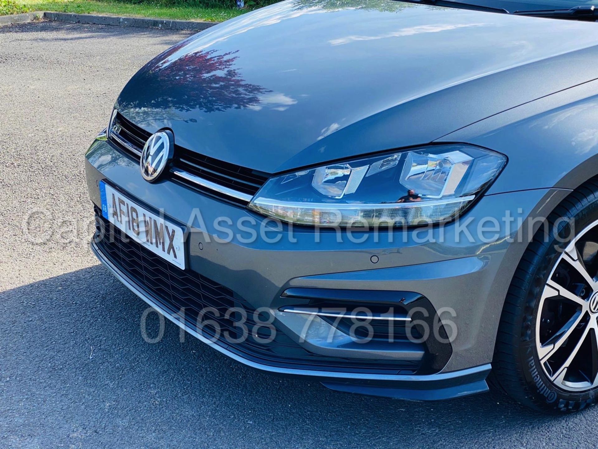 VOLKSWAGEN GOLF *R-LINE EDITION* 5 DOOR (2018) '2.0 TDI - 150 BHP - 6 SPEED' (1 OWNER) - Image 17 of 50