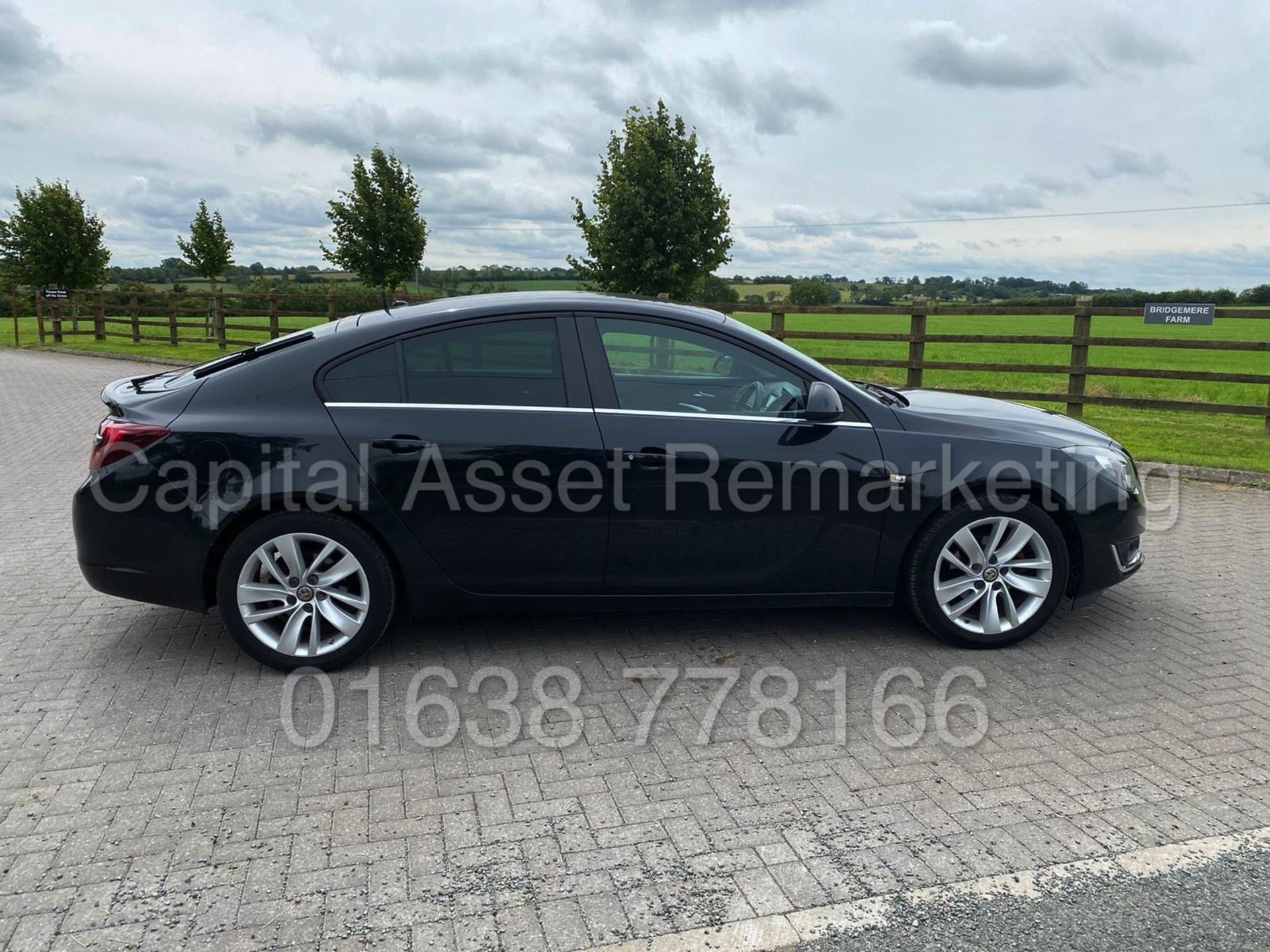 VAUXHALL INSIGNIA *SRI EDITION* (2015 MODEL) '1.8 PETROL - 140 BHP - 6 SPEED' *A/C* (NO VAT) - Image 7 of 27