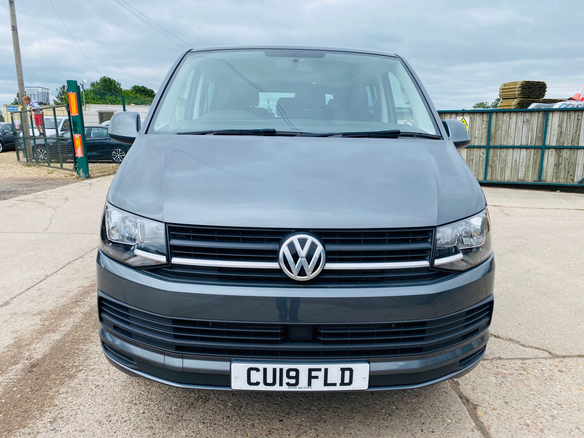 On Sale VOLKSWAGEN TRANSPORTER T30 2.0TDI "TRENDLINE" DUALINER / COMBI VAN -6 SEATER 19 REG-ONLY 27K - Image 3 of 24