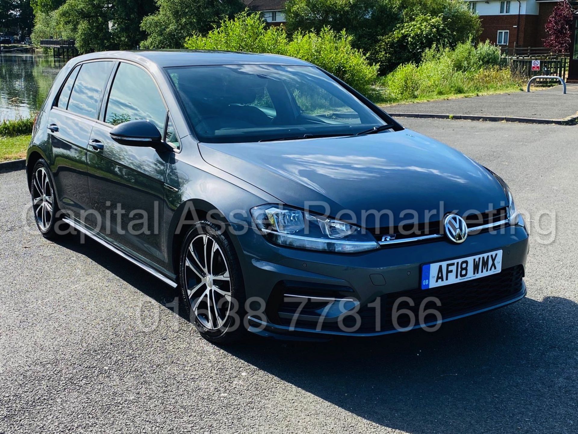 VOLKSWAGEN GOLF *R-LINE EDITION* 5 DOOR (2018) '2.0 TDI - 150 BHP - 6 SPEED' (1 OWNER) - Image 14 of 50