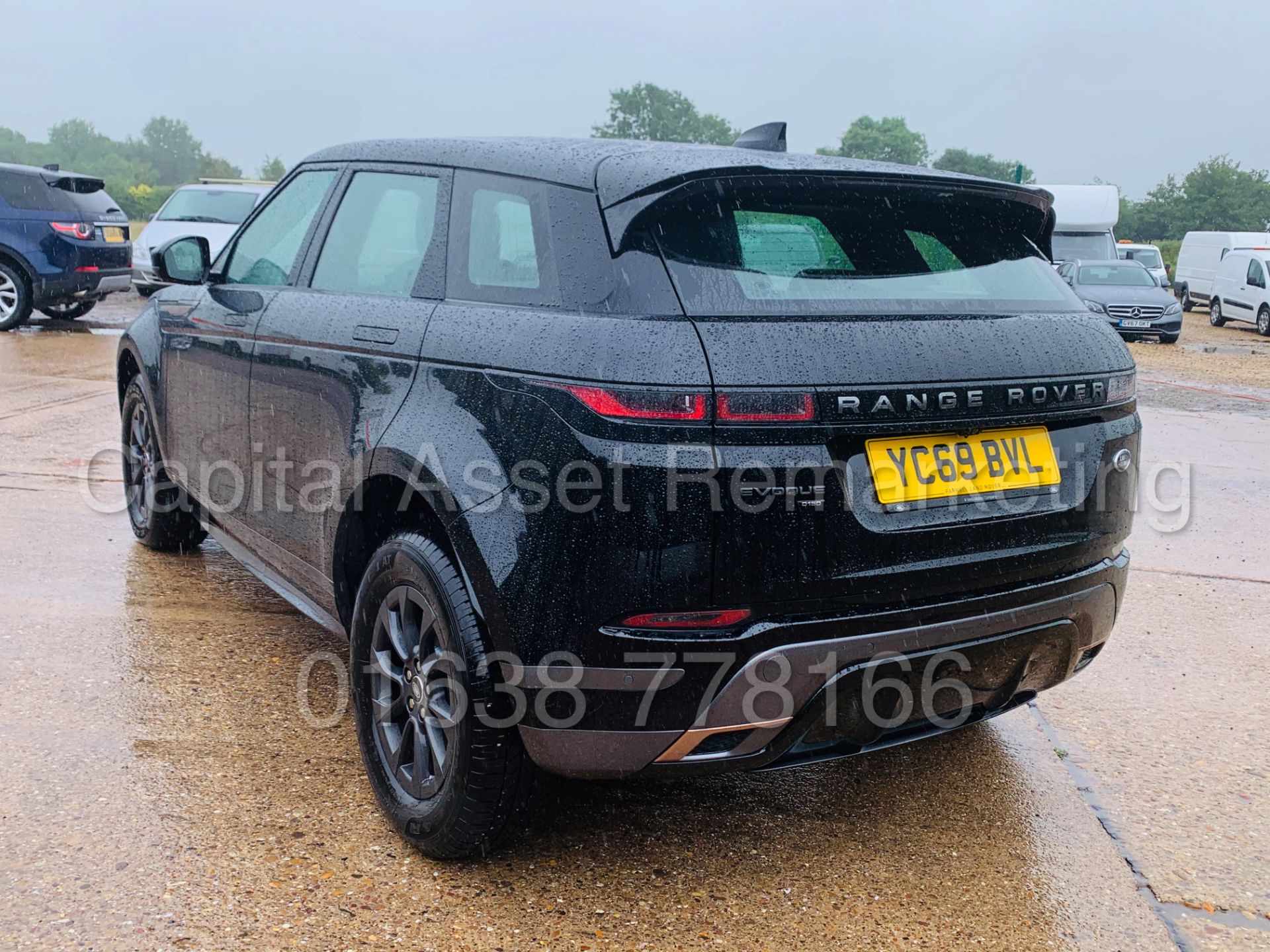 (On Sale) RANGE ROVER EVOQUE *R-DYNAMIC* (69 REG - NEW MODEL) '2.0 D150' (1 OWNER) **MASSIVE SPEC** - Image 9 of 49